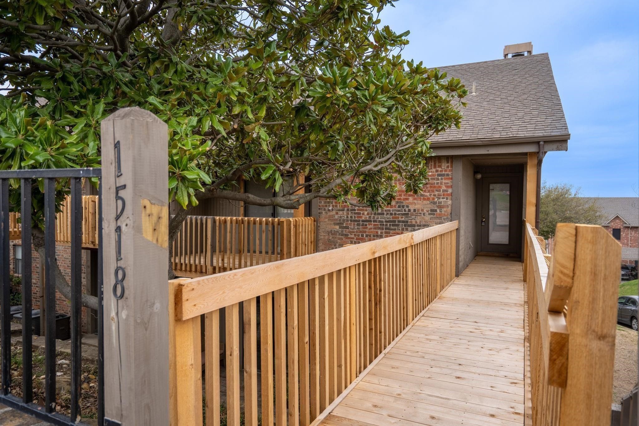 1518 Signal Ridge Place — photo