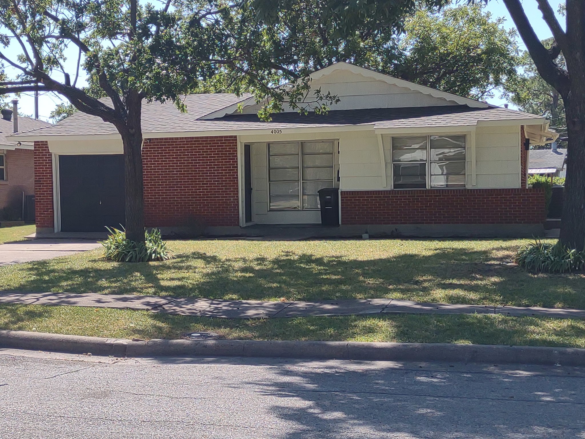4005 Oleander Trail — photo