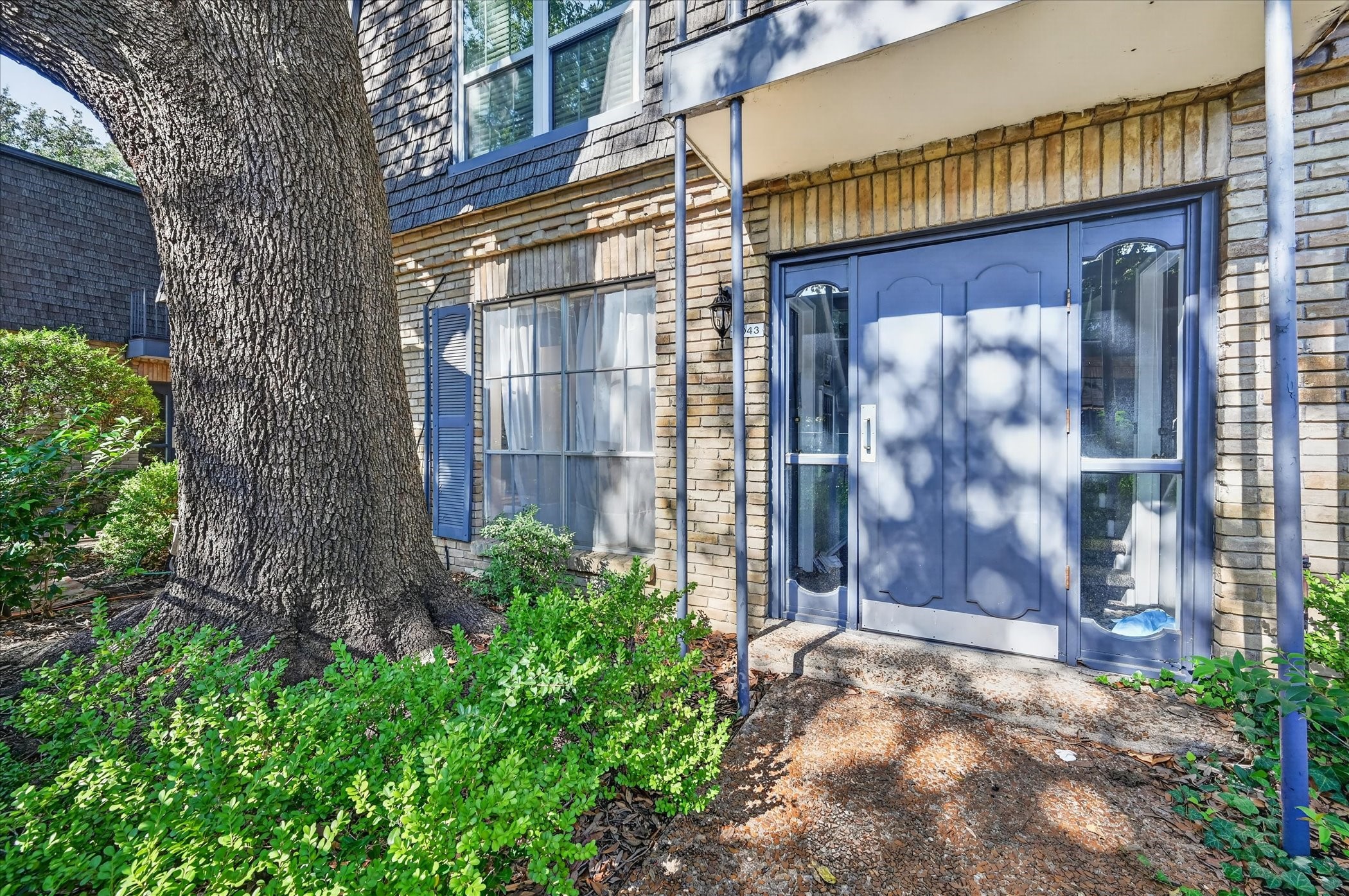 5043 Les Chateaux Drive Unit 214 — photo