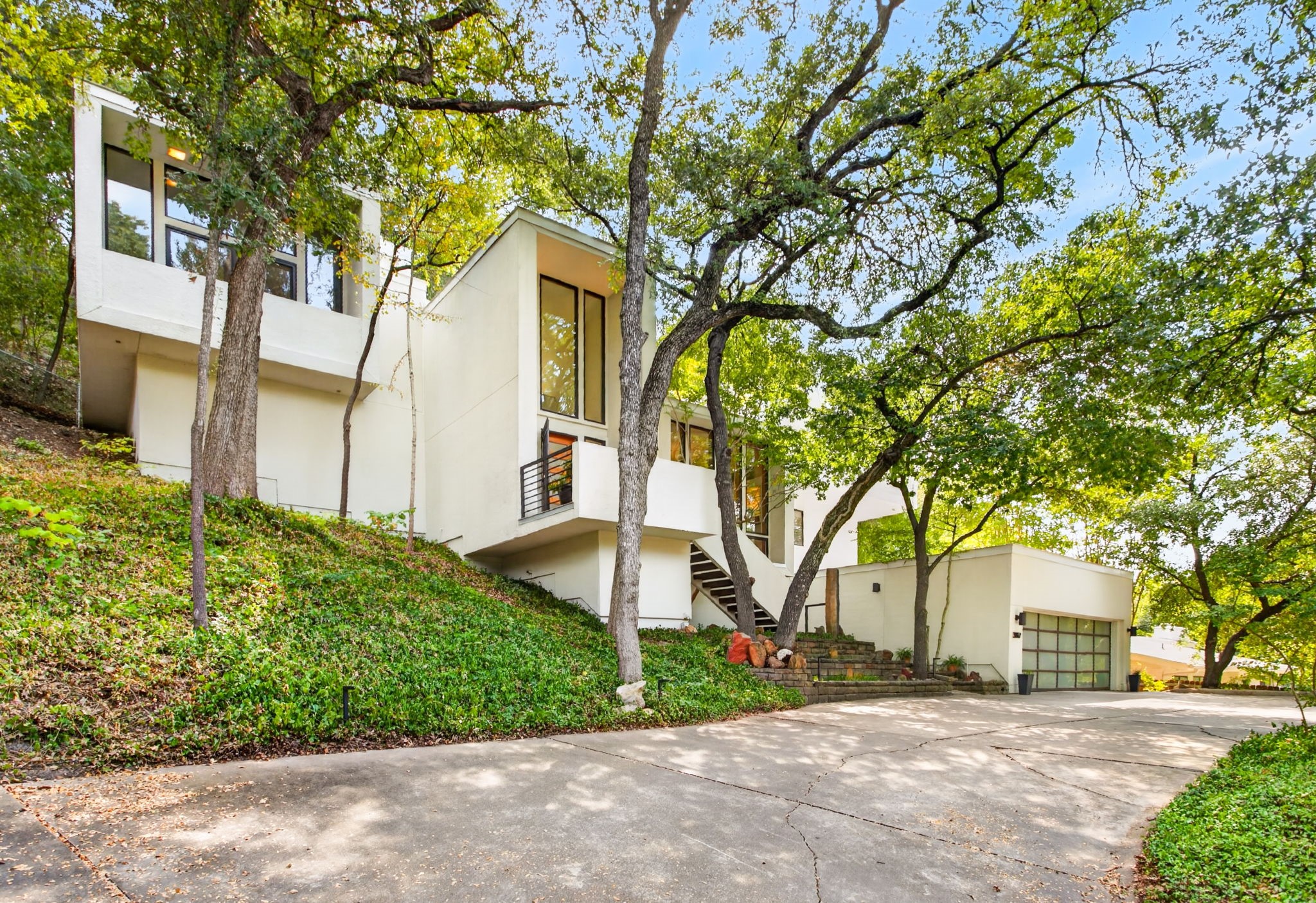 3817 Harlanwood Drive — photo