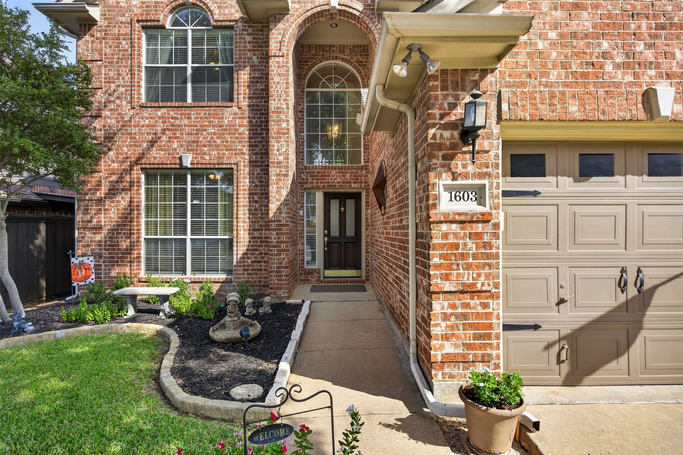 1603 Creekside Drive — photo
