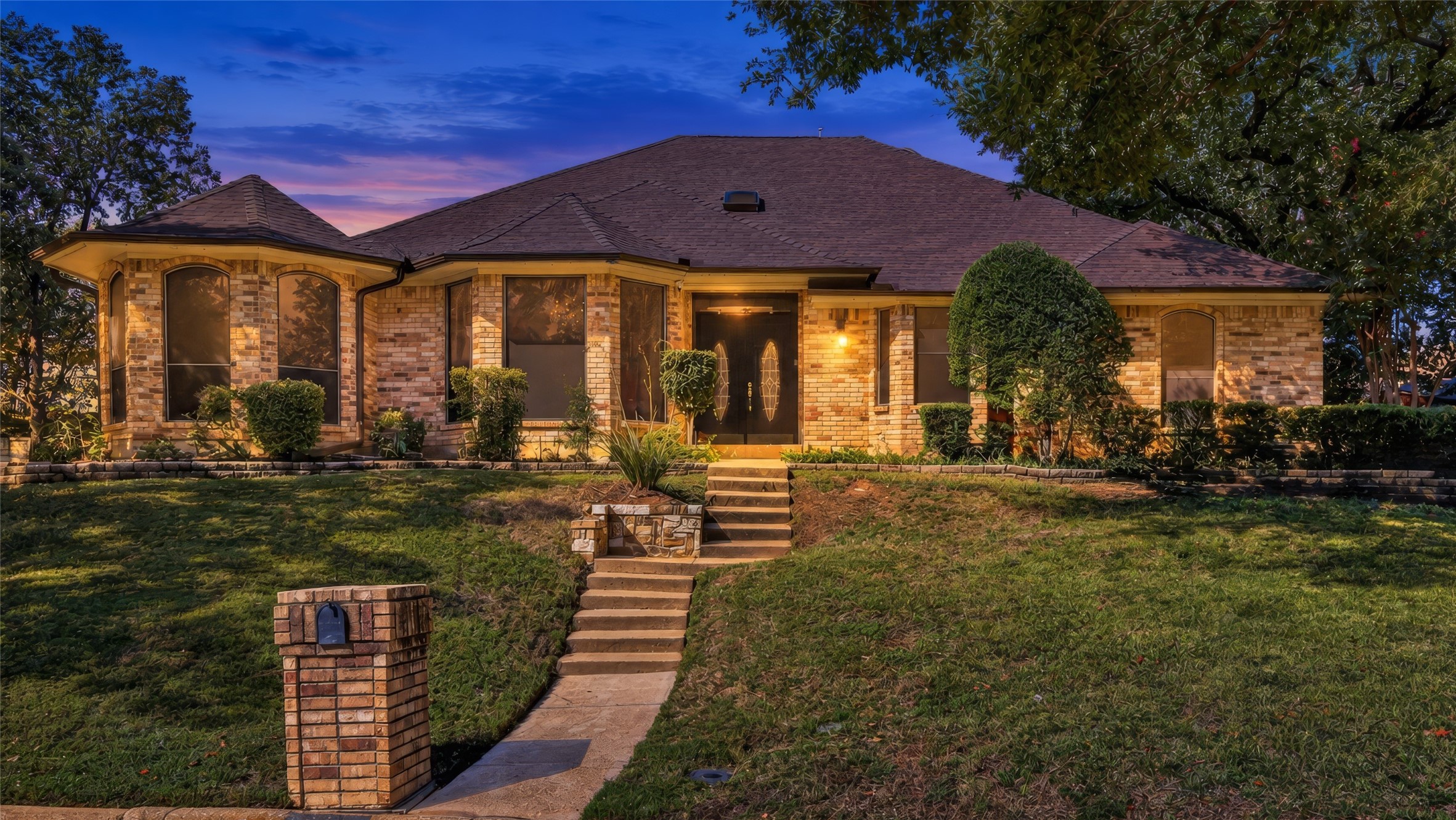 3910 Cross Bend Court — photo