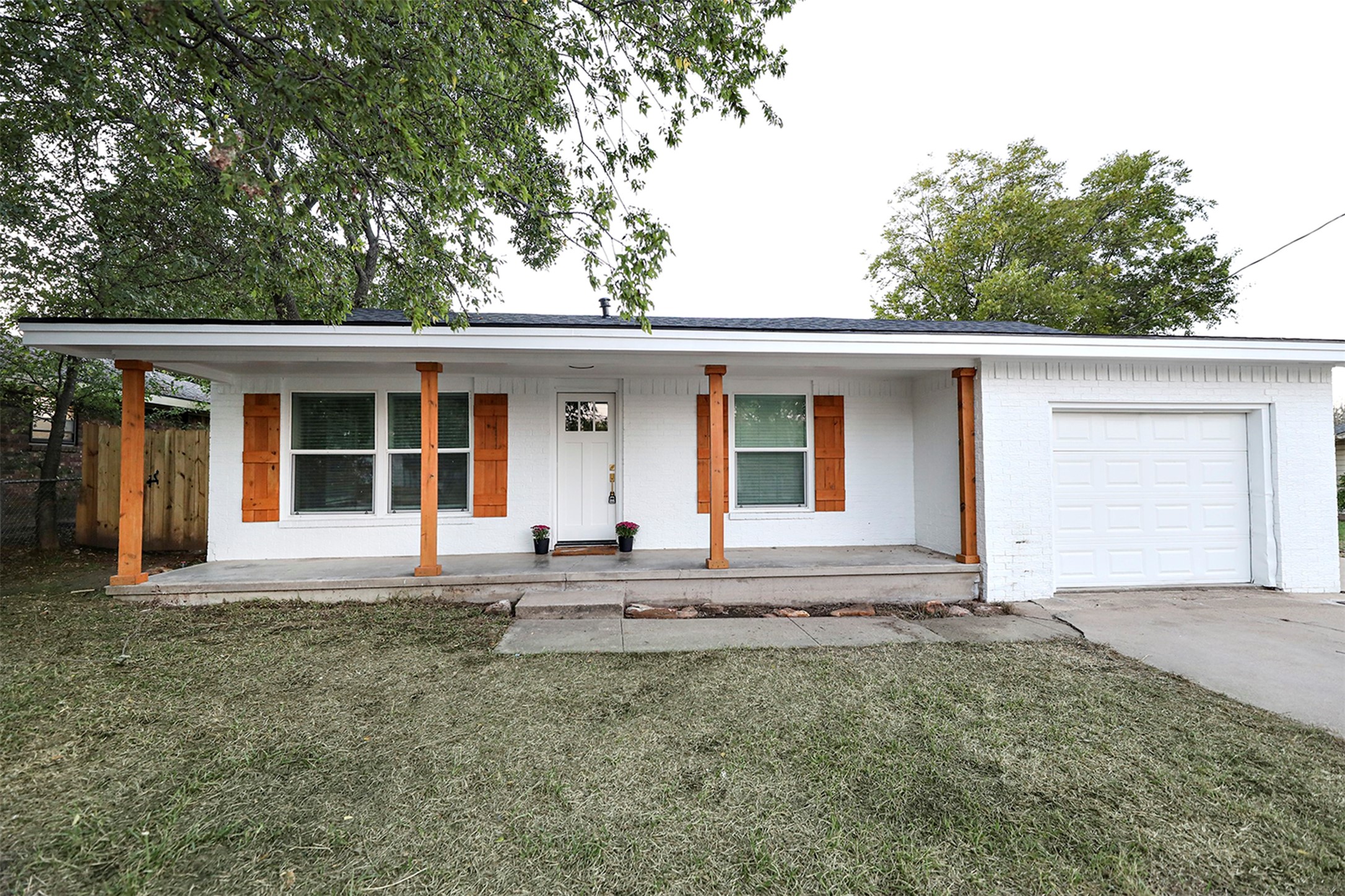 506 Lindsey Street — photo