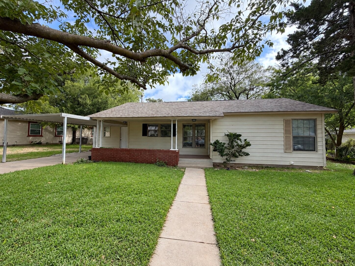 107 Greenview Drive — photo