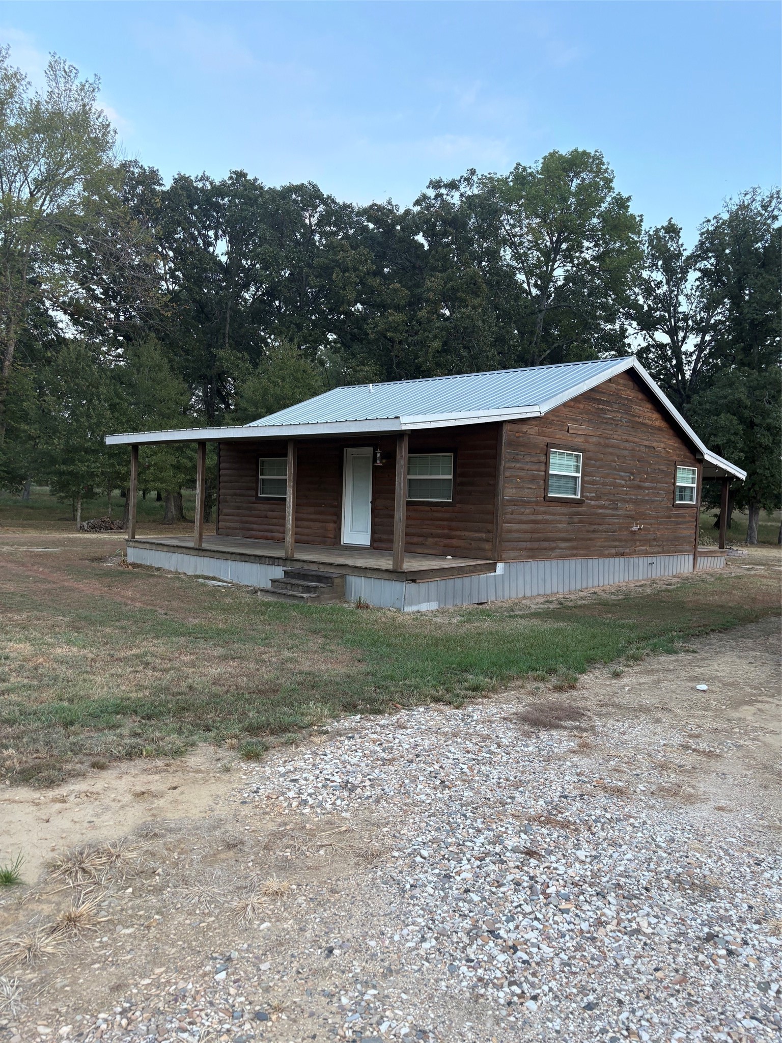 110 CR 43950 — photo