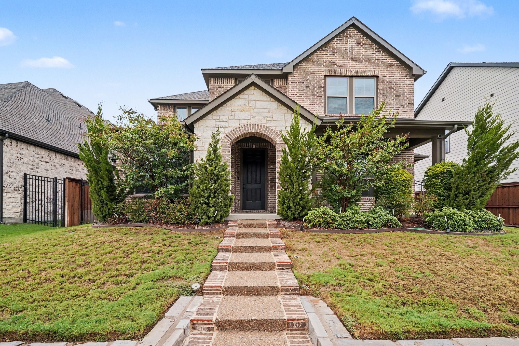 909 Almond Blossom Circle — photo