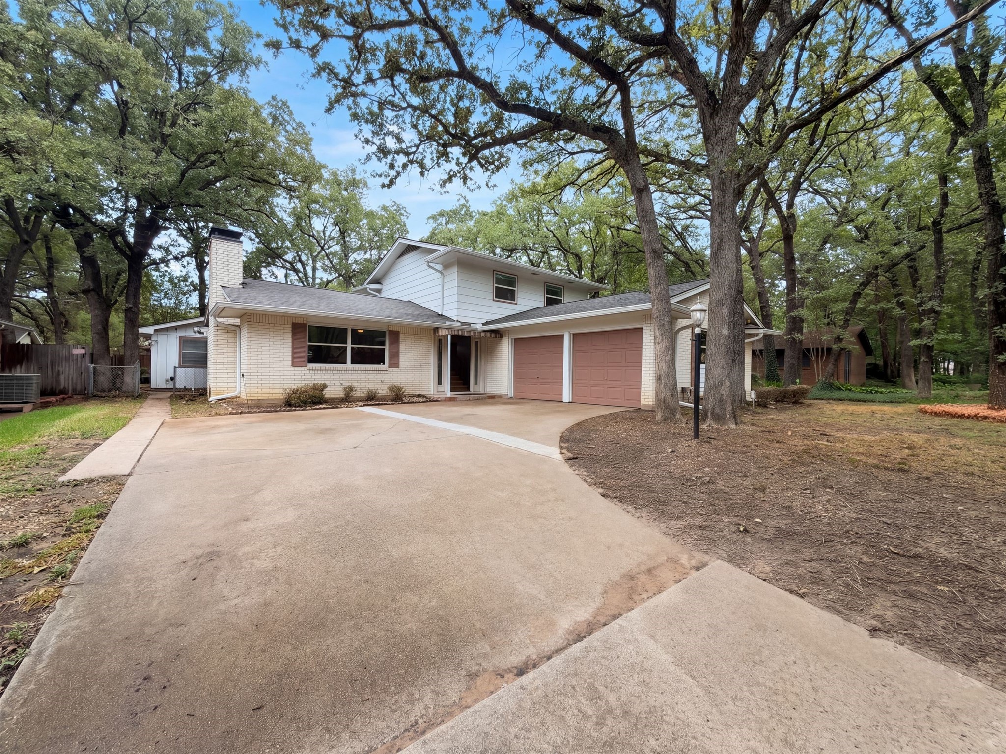3411 Halifax Drive — photo