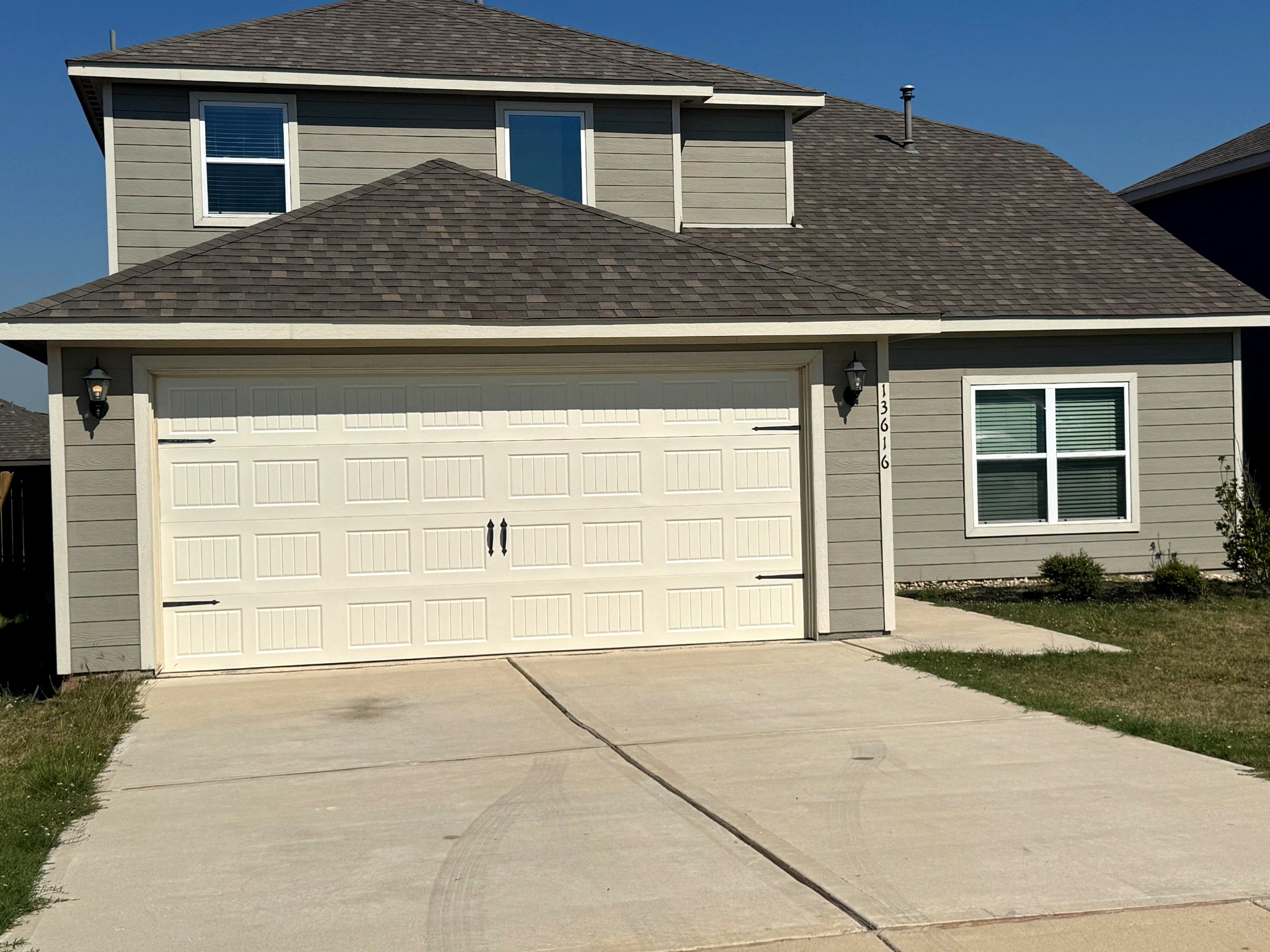 13616 Roosevelt Arch Drive — photo