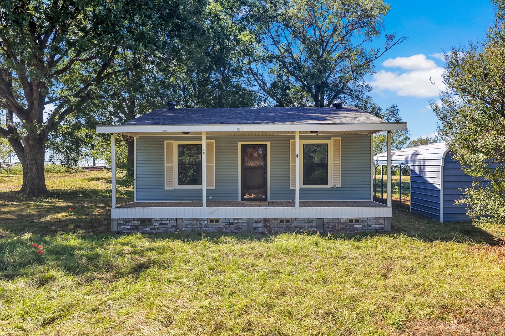 6157 FM 556 — photo