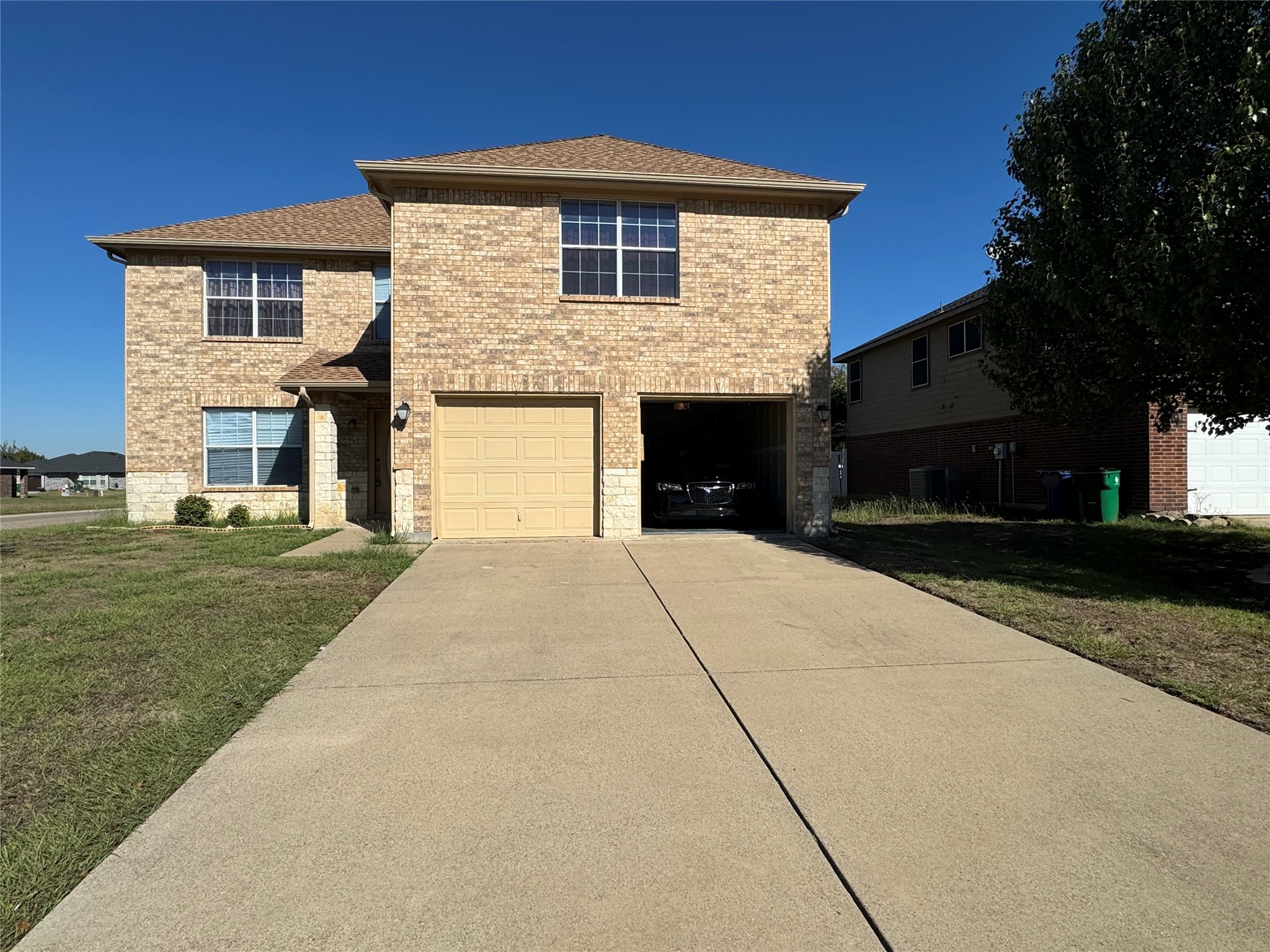 221 Blue Roan Drive — photo