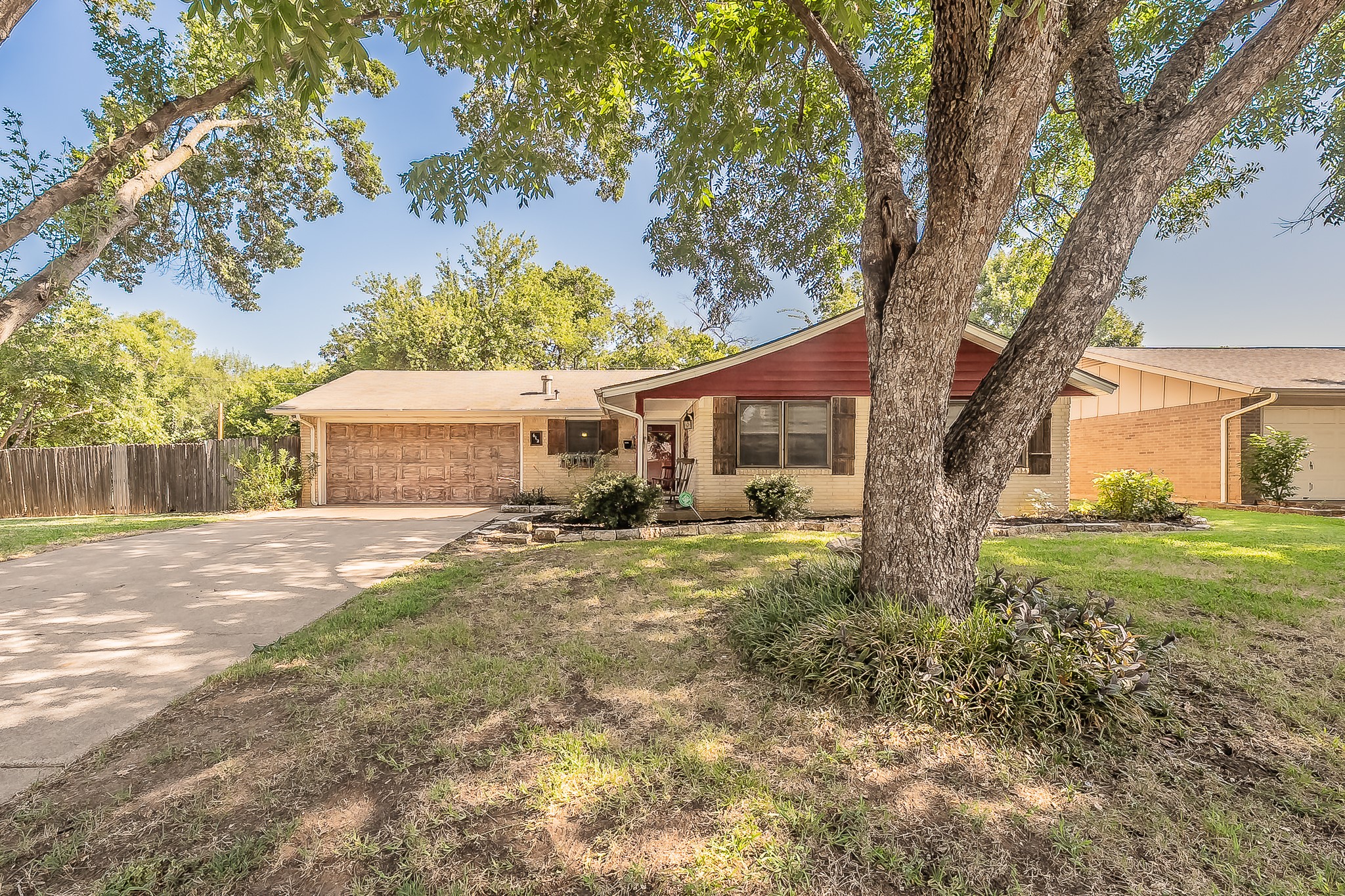 612 Bayless Drive — photo