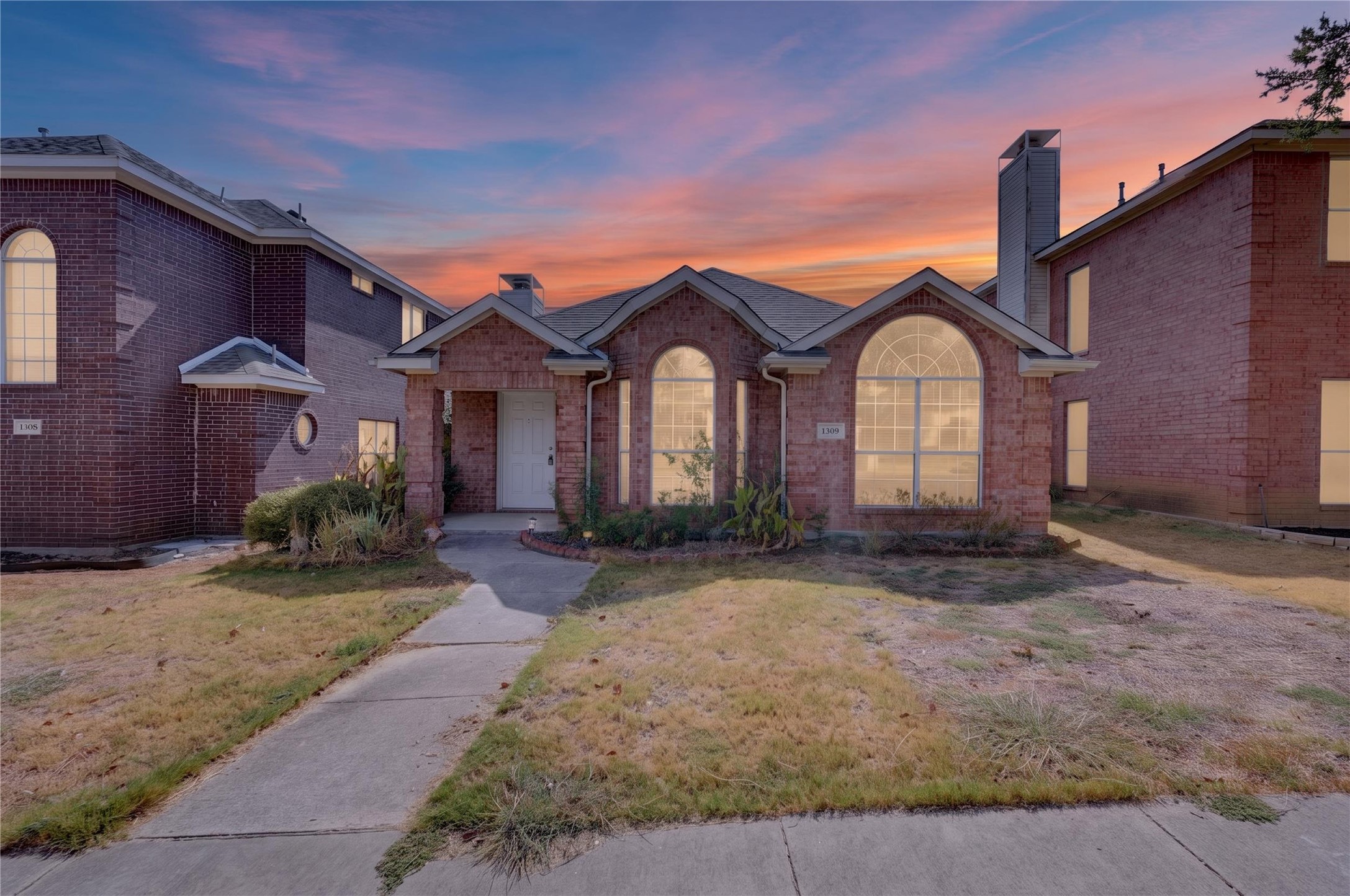 1309 Riley Drive — photo