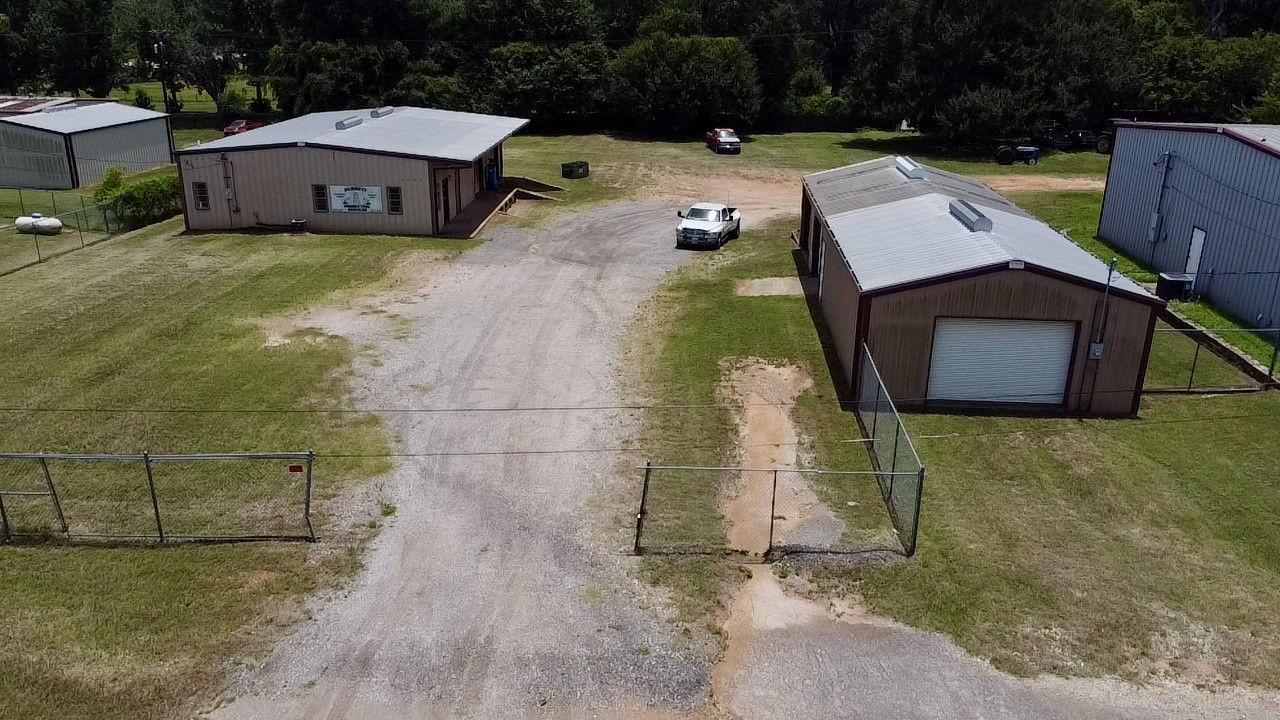 2000 E Murchison Street, Palestine, TX 75801 — photo 2
