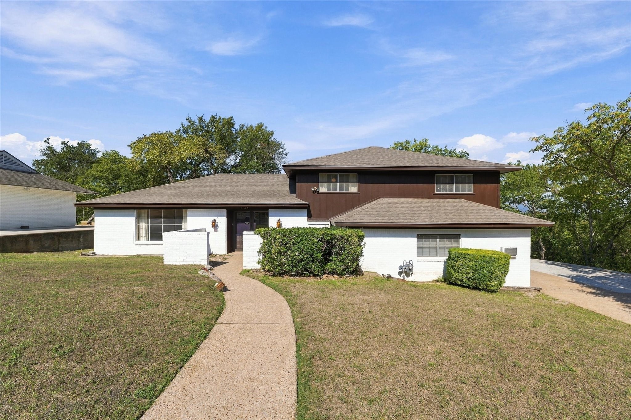1140 Sierra Drive — photo