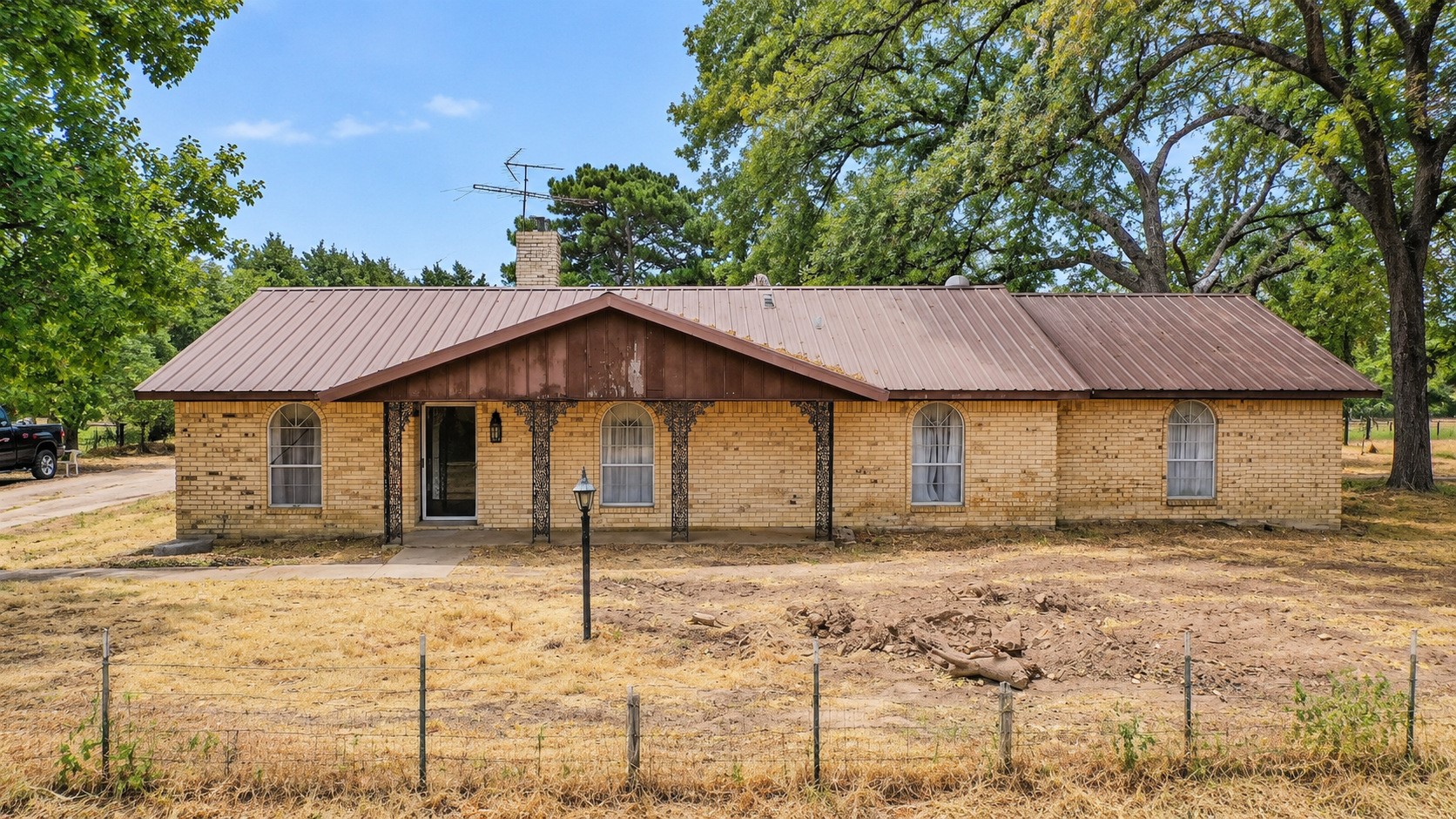 6520 FM 274 — photo