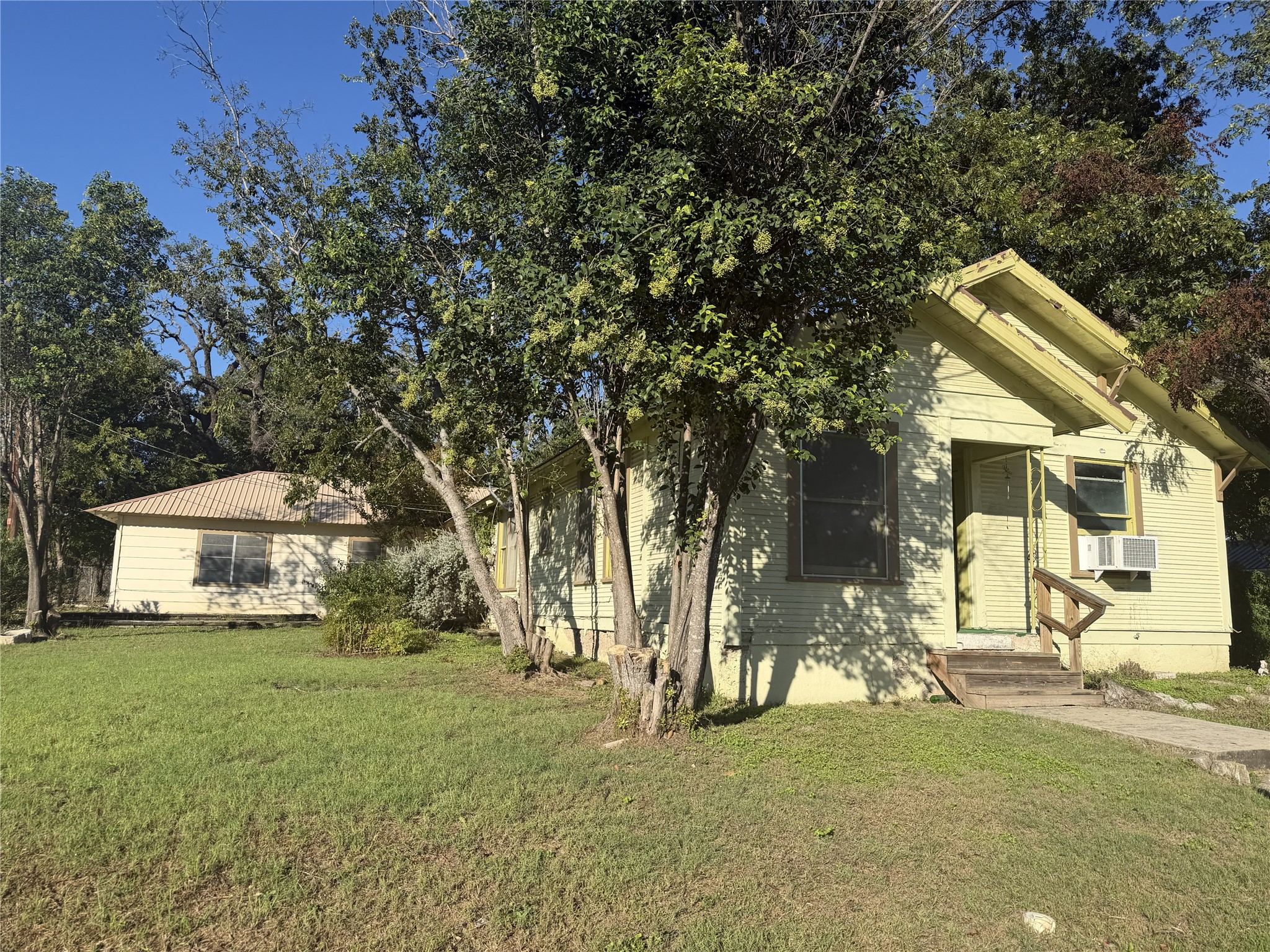 108 S Race Street — photo