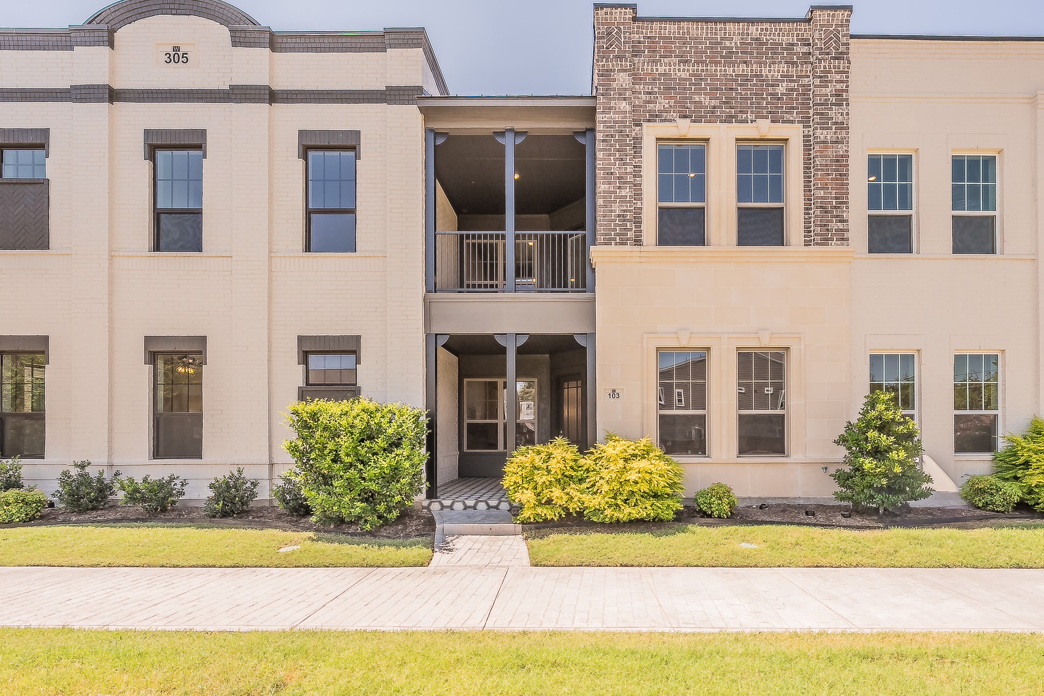 305 Sunset Lane Unit 103 — photo