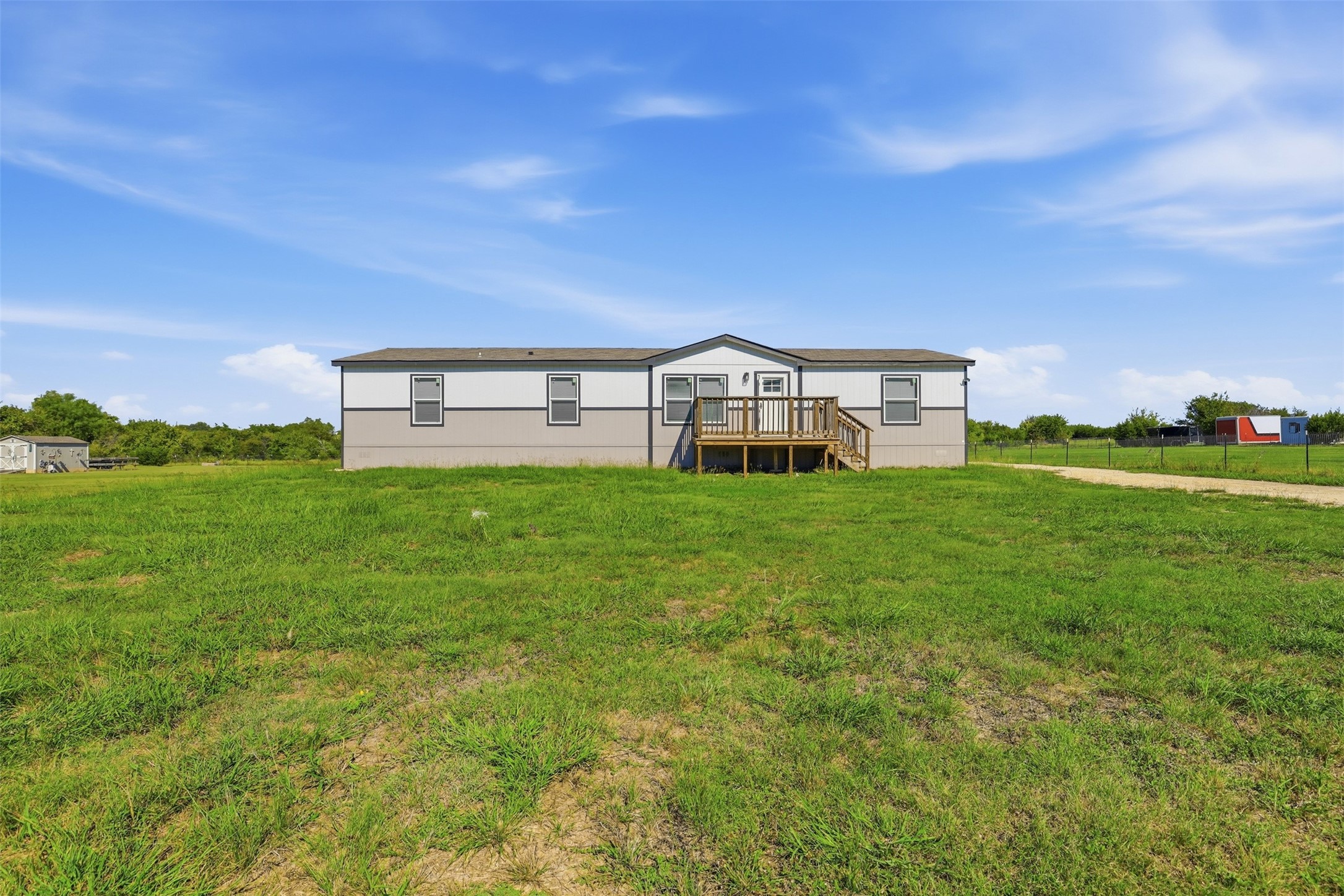 3633 County Road 1224 — photo