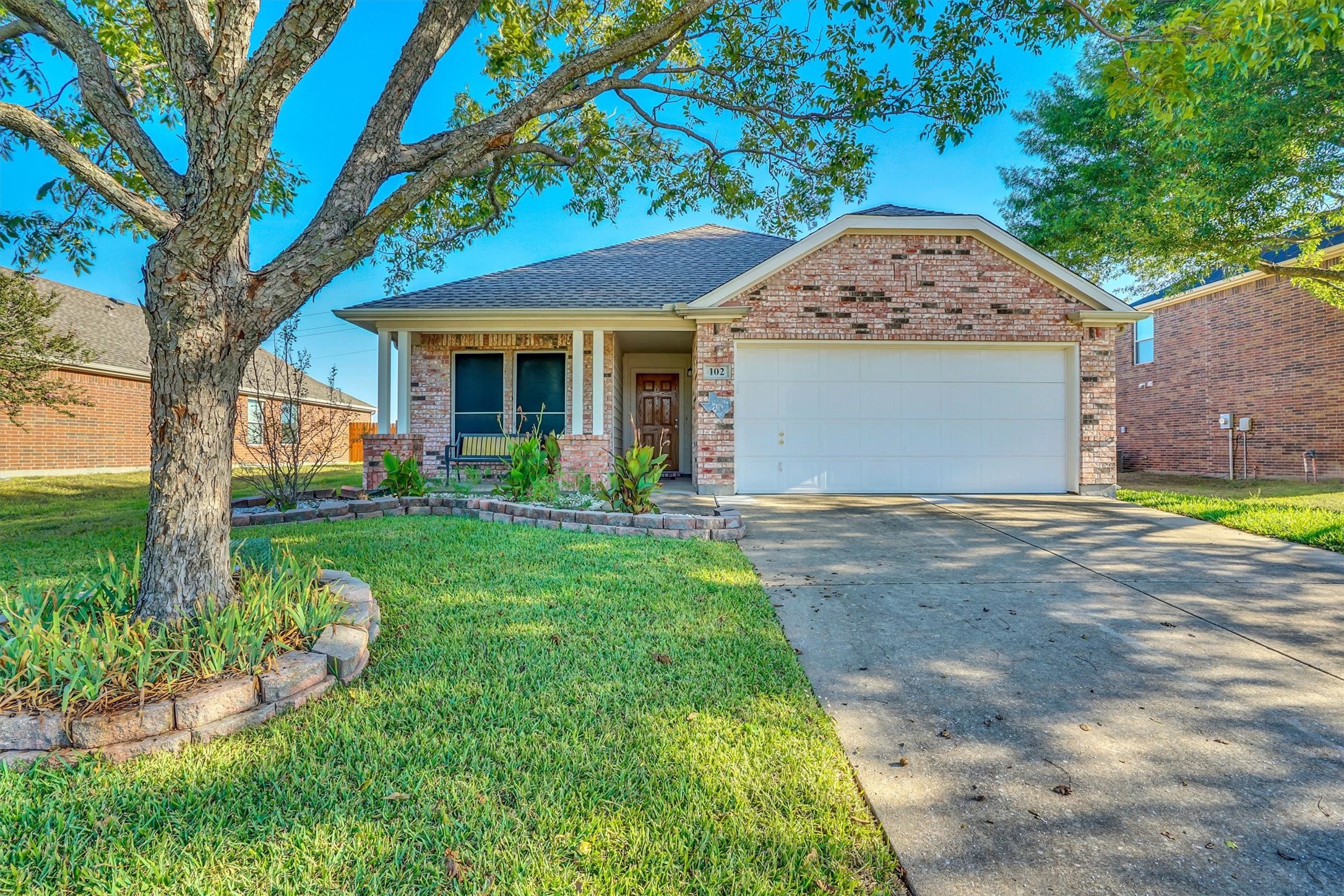 102 Running Deer Lane — photo