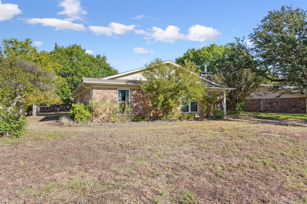 231 Del Rio Drive, Hewitt, TX 76643 — photo 2