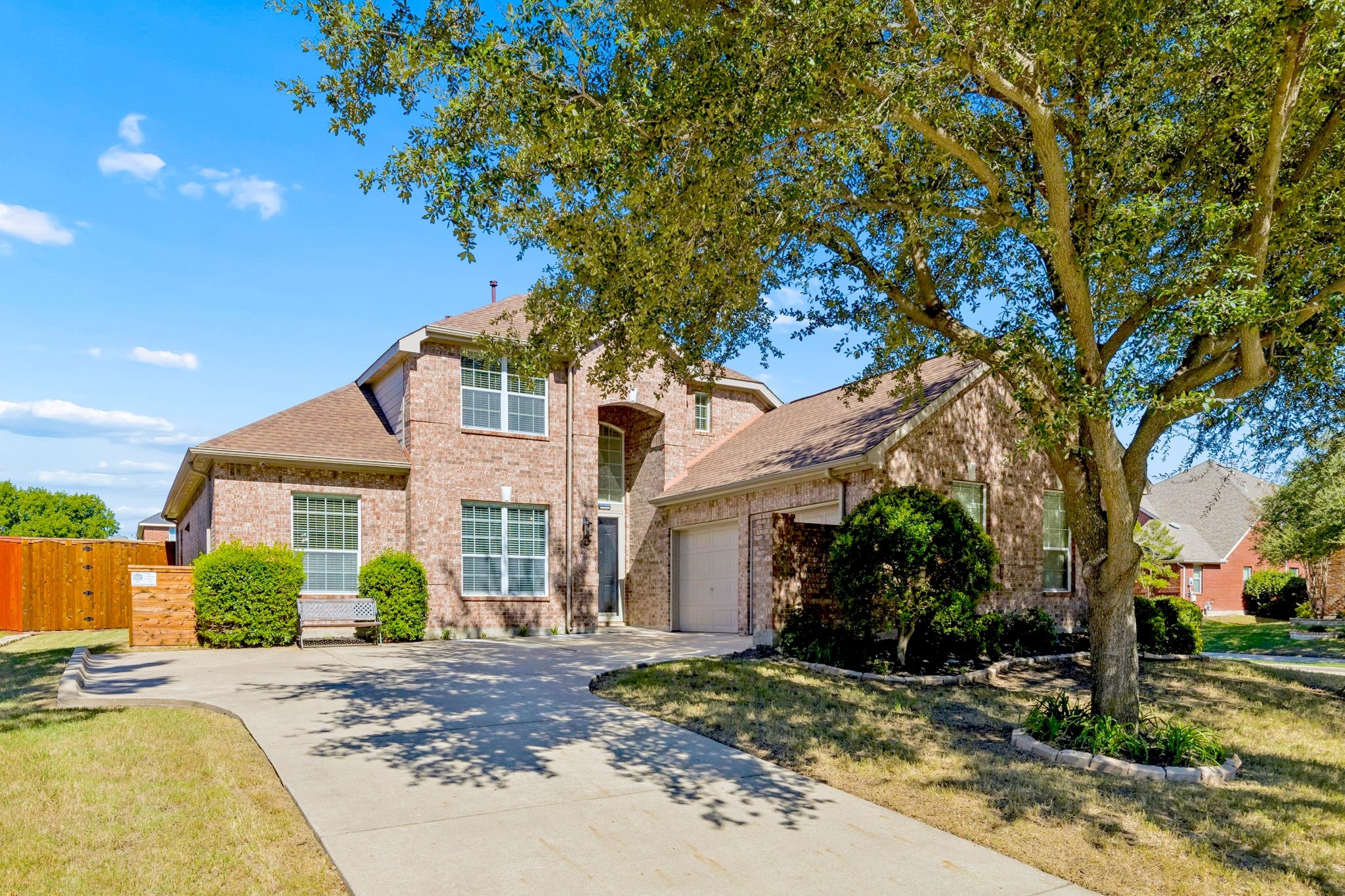 10417 Eastern Hills Court — photo