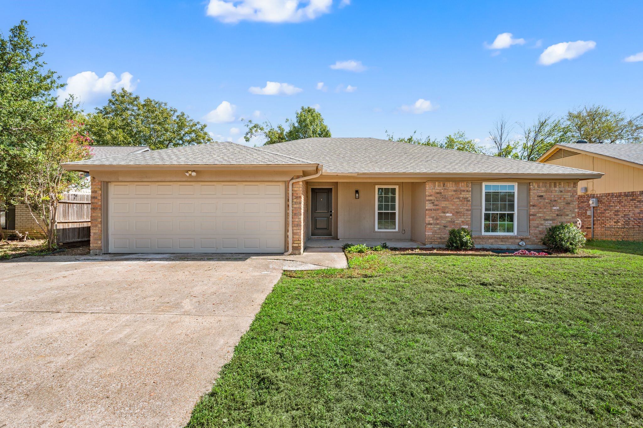7512 Clover Lane — photo