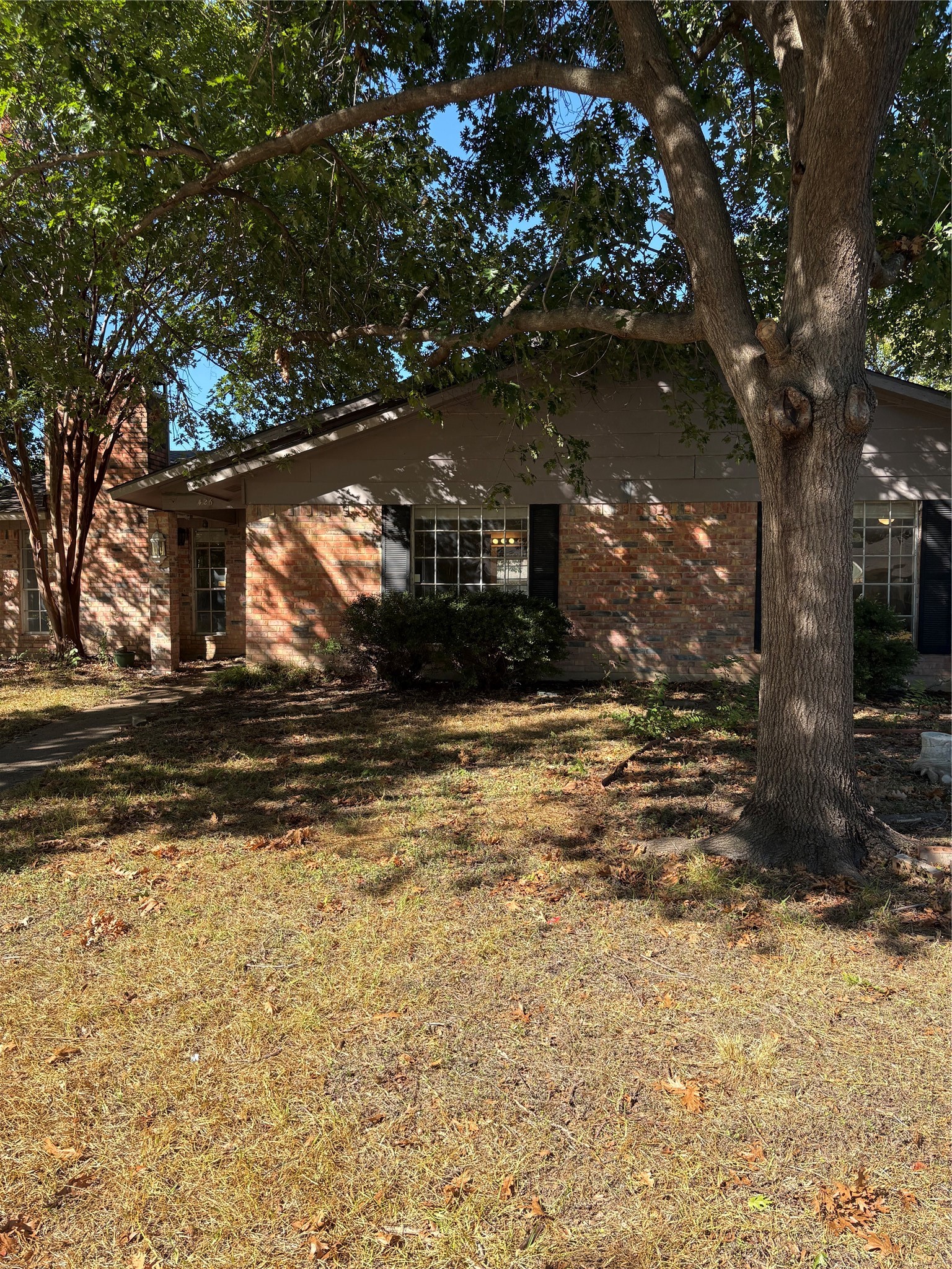 426 Bedford Drive — photo