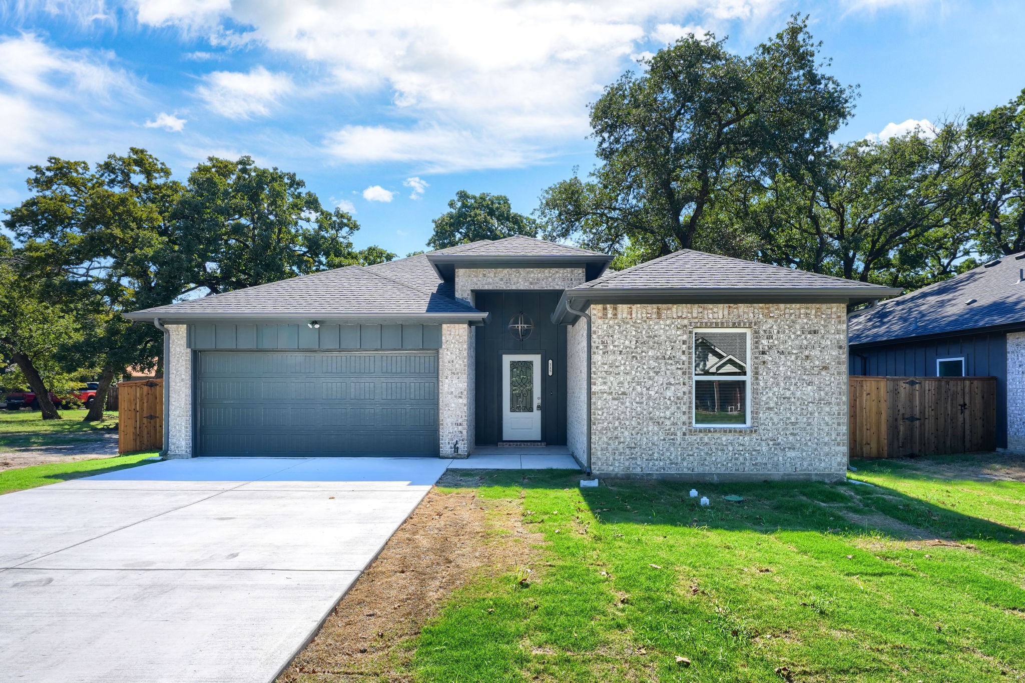 115 Vaughn Lane — photo