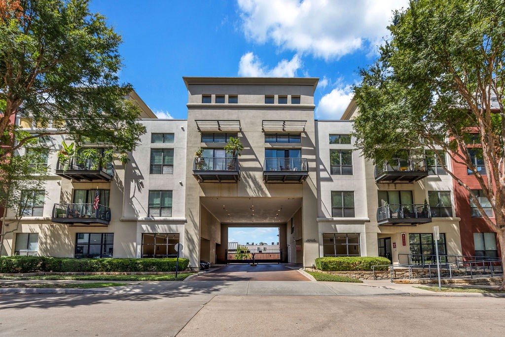 4605 Cedar Springs Road Unit 327 — photo
