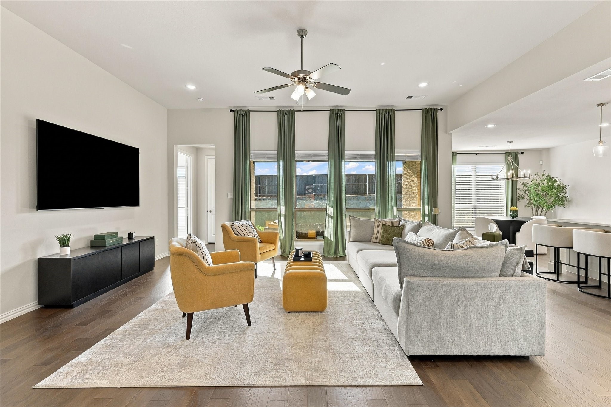 137 Chisos Court — photo