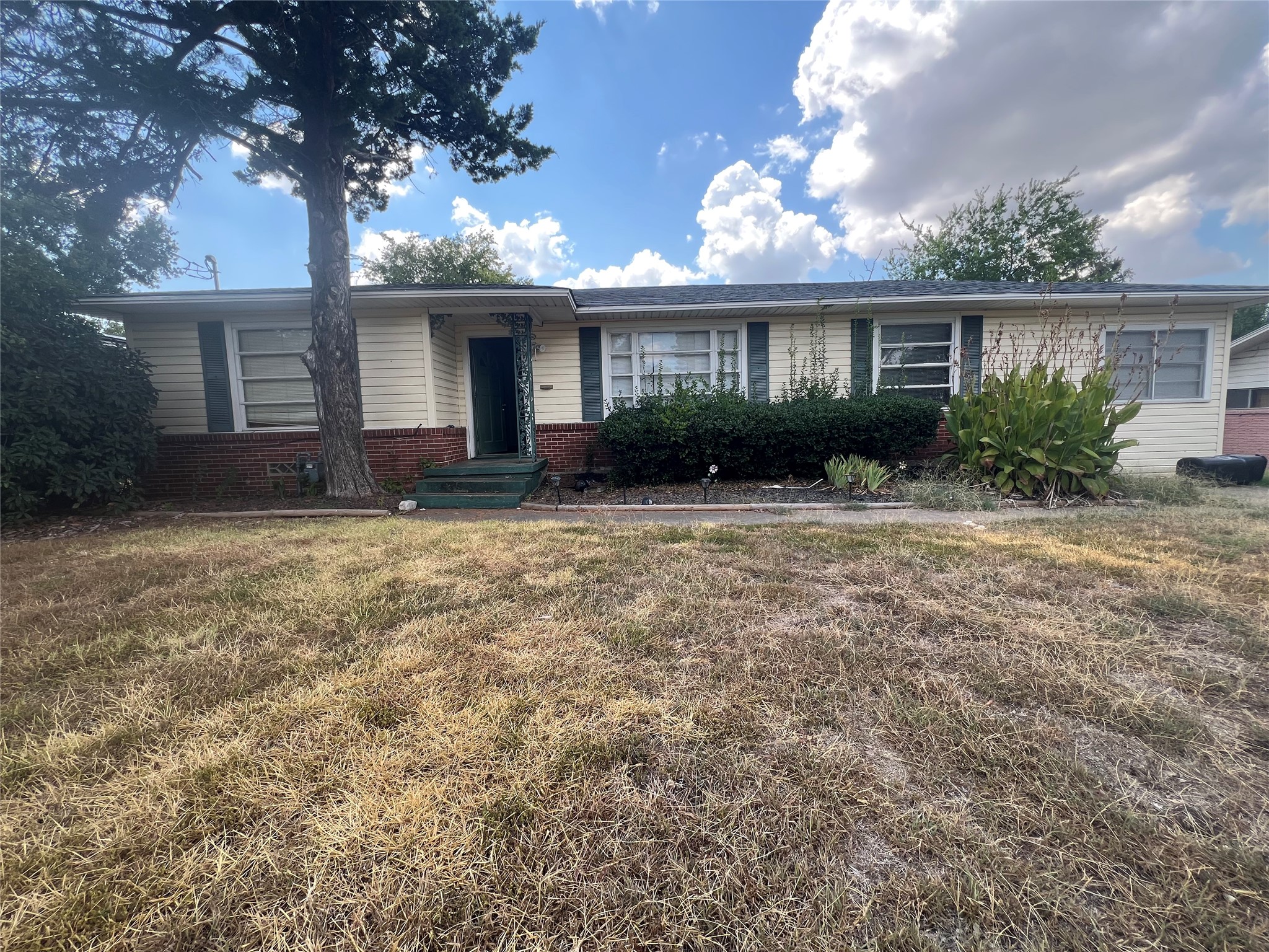 105 Davidson Drive — photo