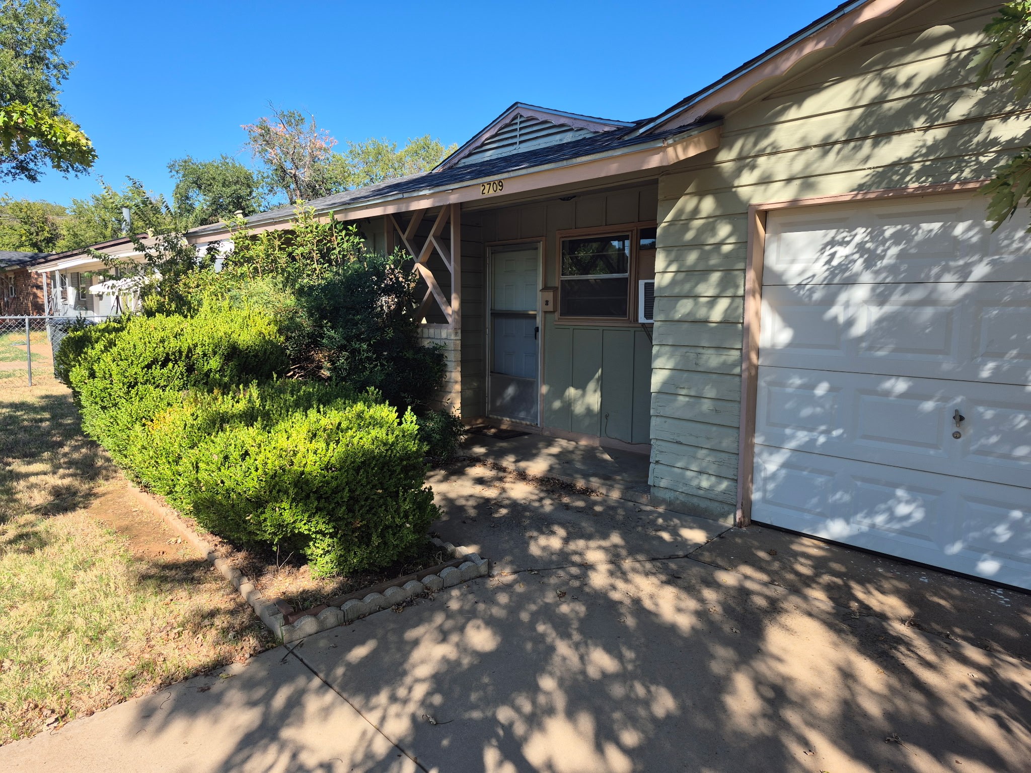 2709 Roanoke Drive — photo