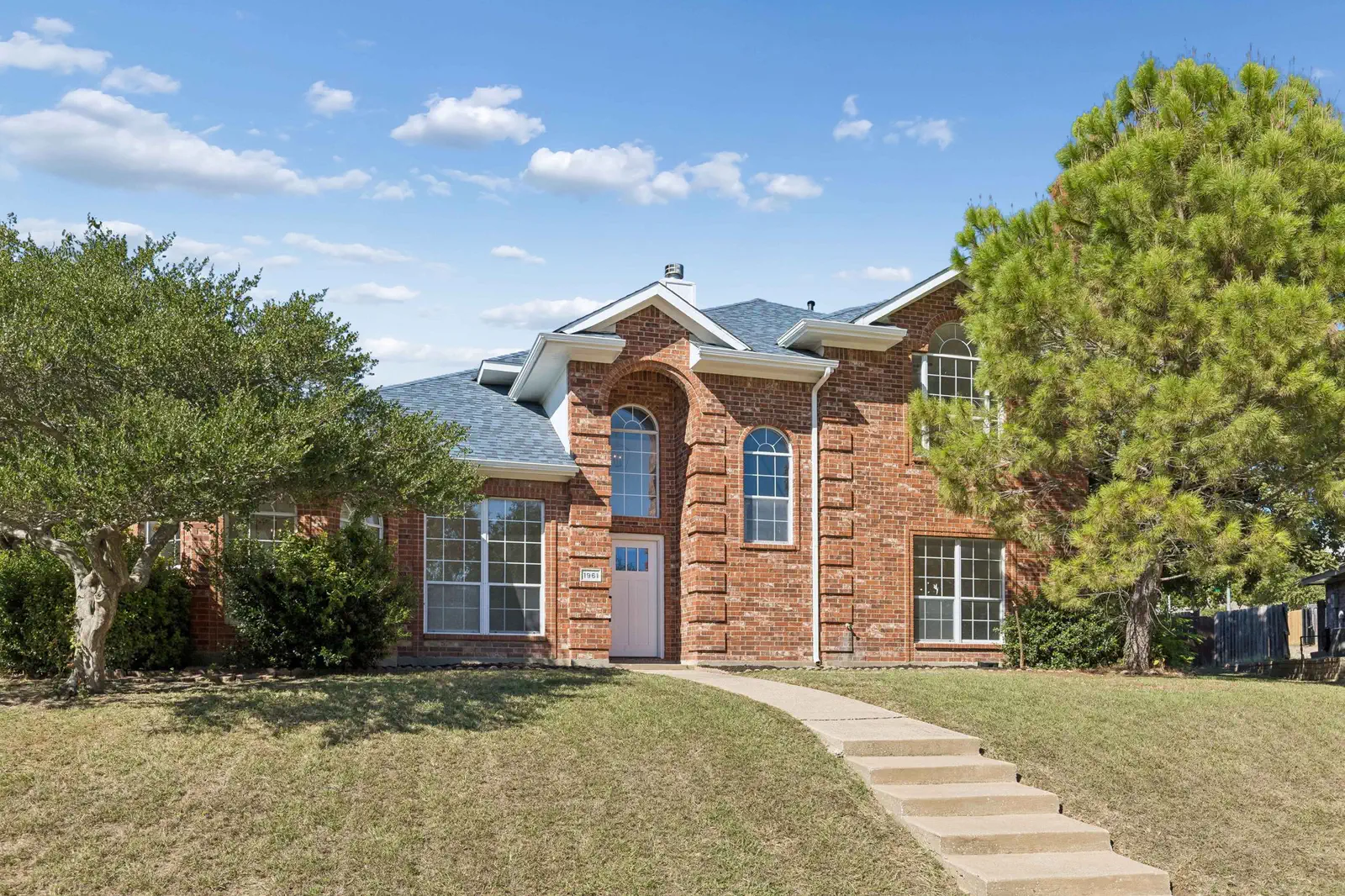 Random House Image 1961 Random Oaks Drive, Rockwall, TX 75087 | Realty.com