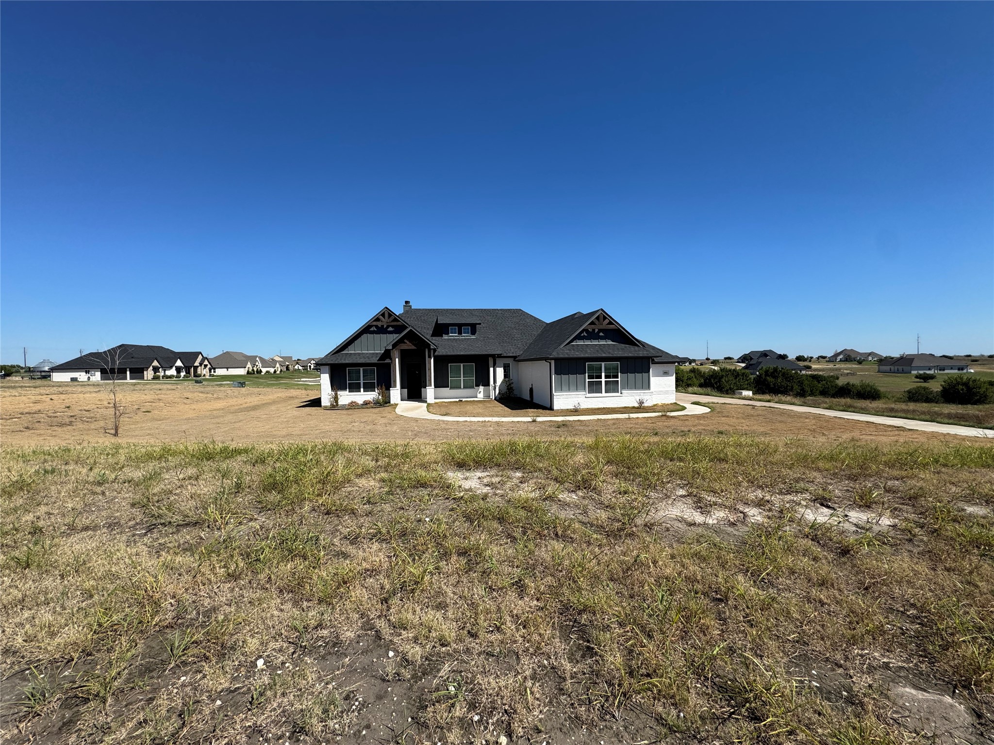 3001 Eagles Court — photo