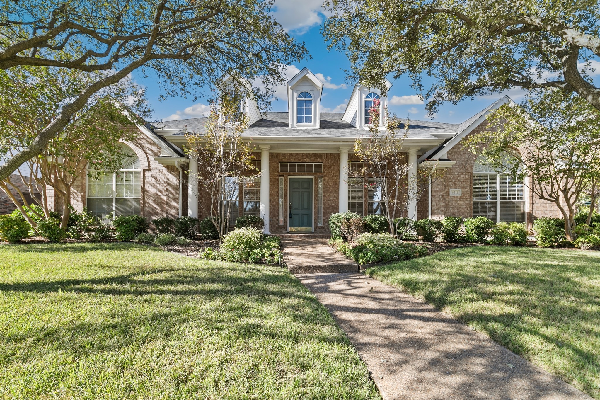 6216 Wolf Ridge Drive — photo