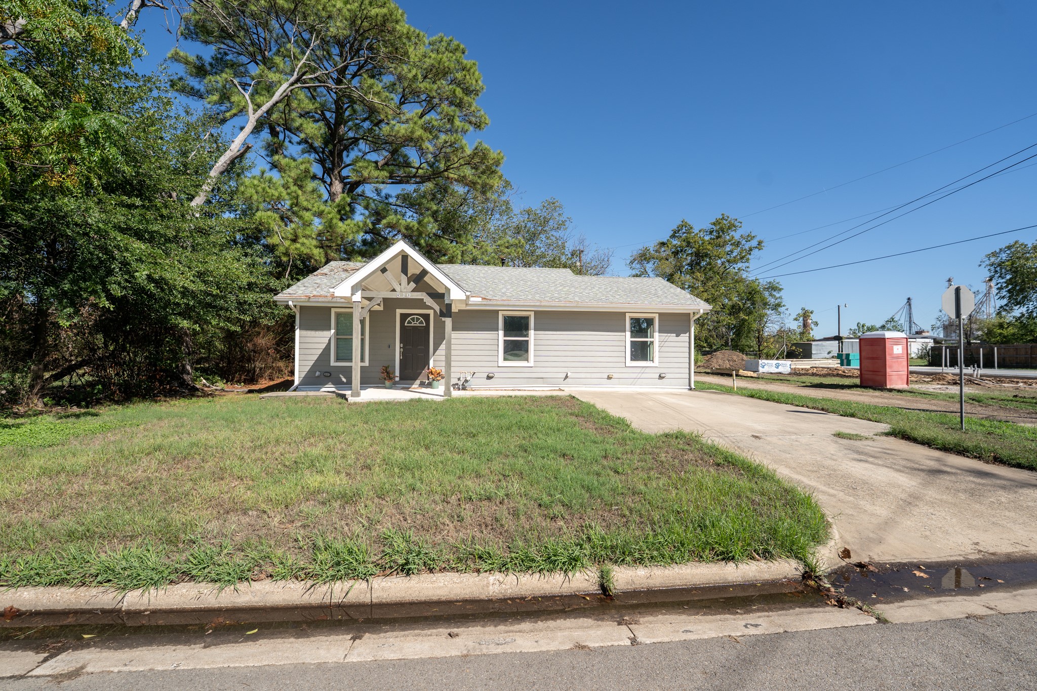 510 Woodlawn Street — photo