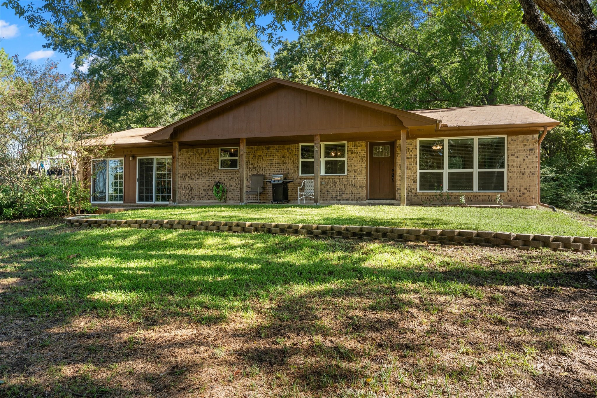 139 Vista Drive — photo