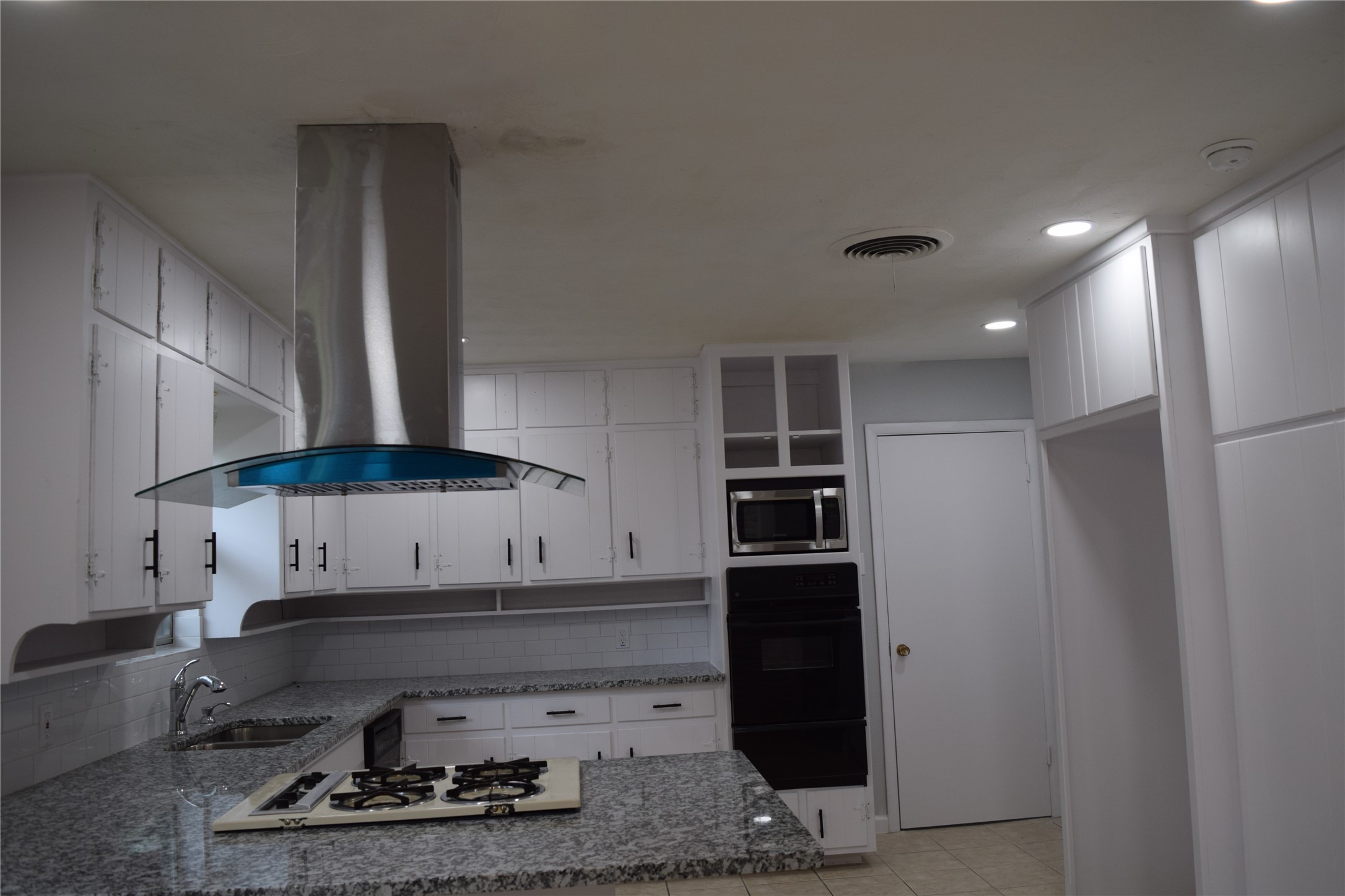 853 Joanna Drive — photo