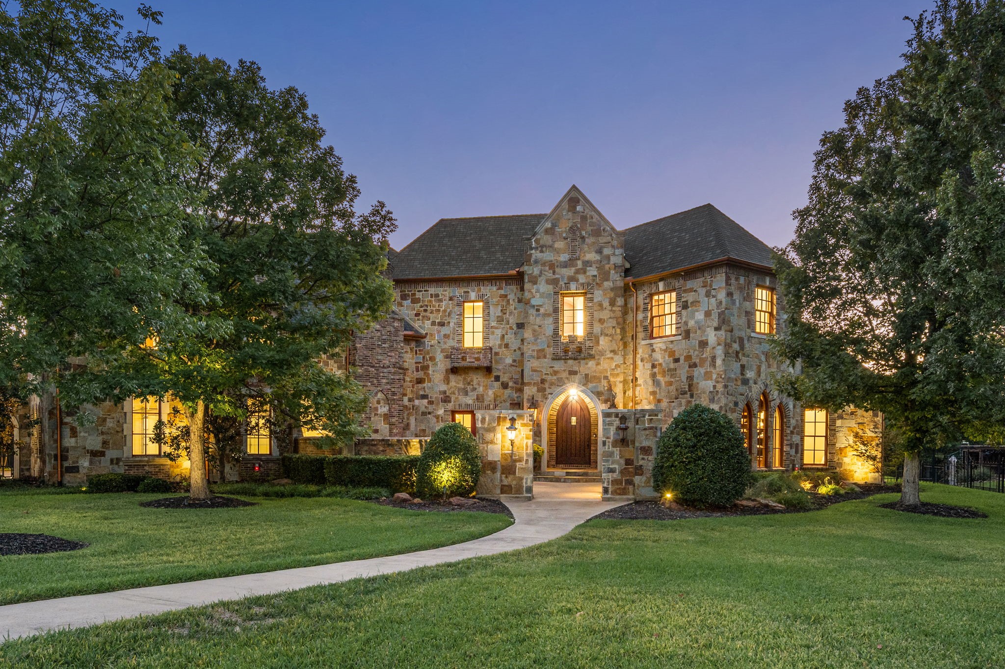 1508 Glenmeade Court — photo