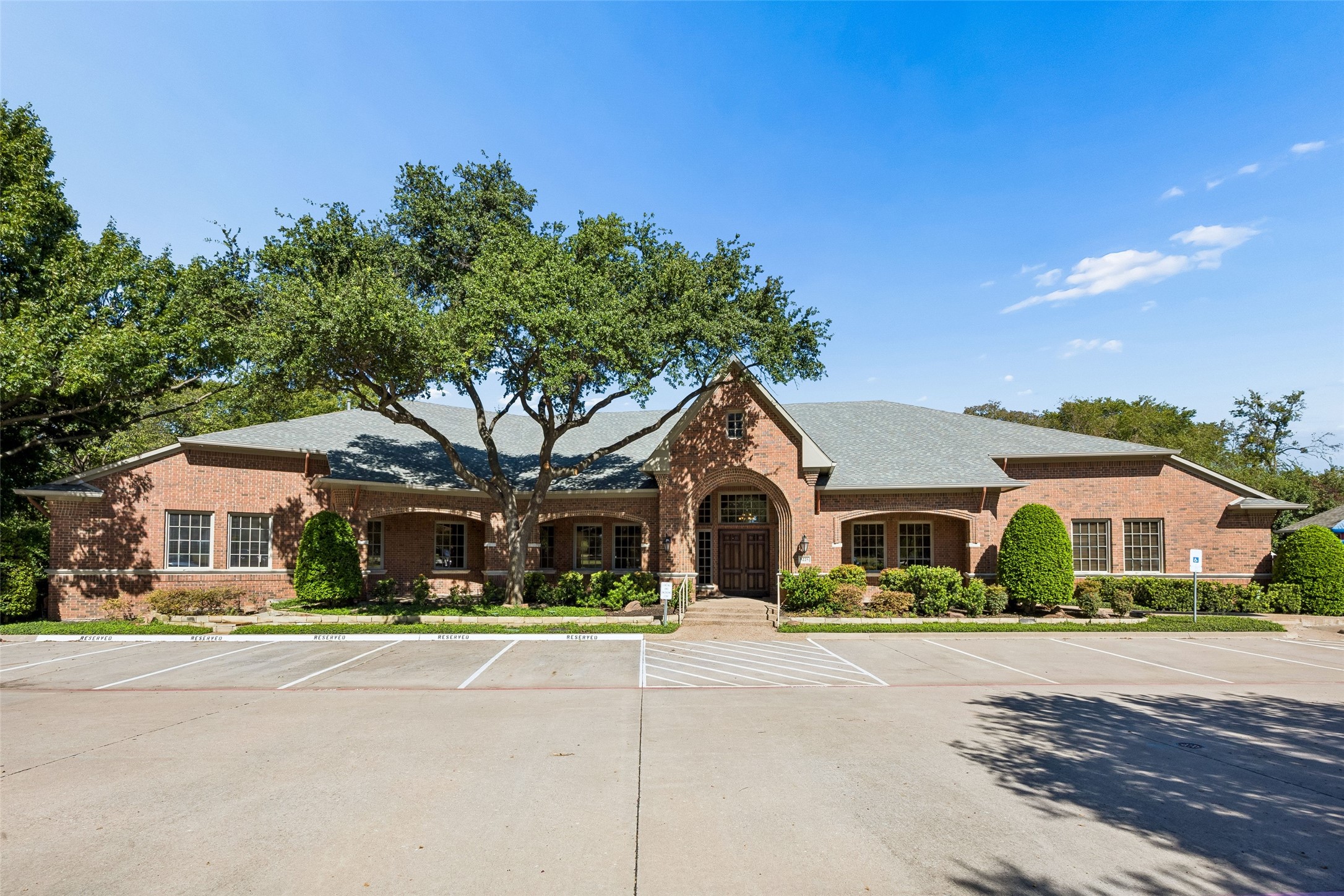 5225 Village Creek Drive Unit 300 — photo