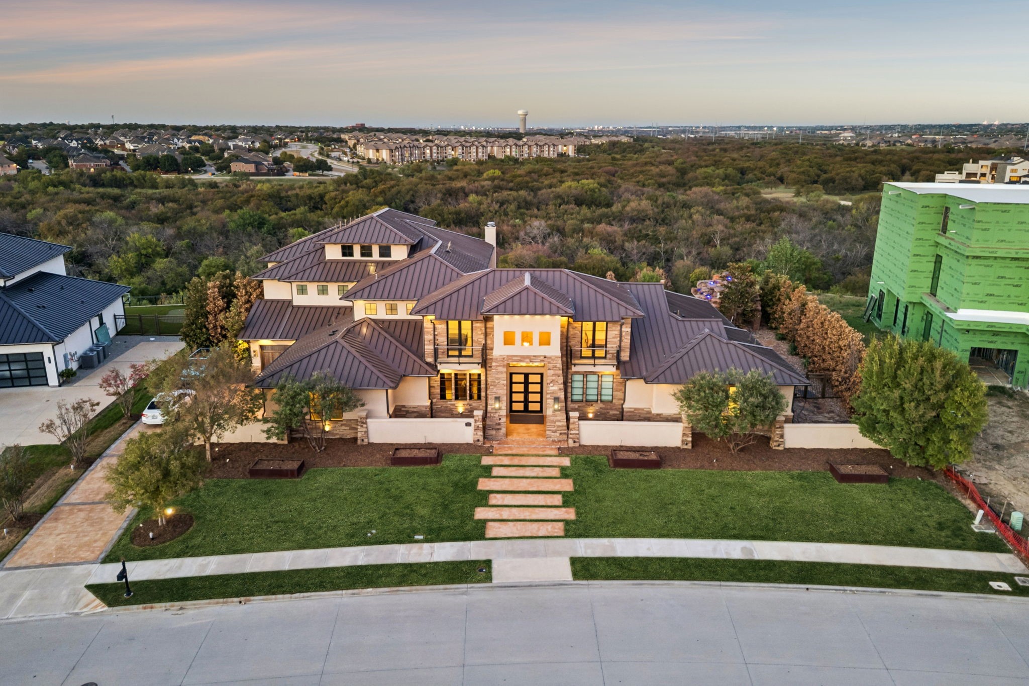 4012 Starling Drive — photo