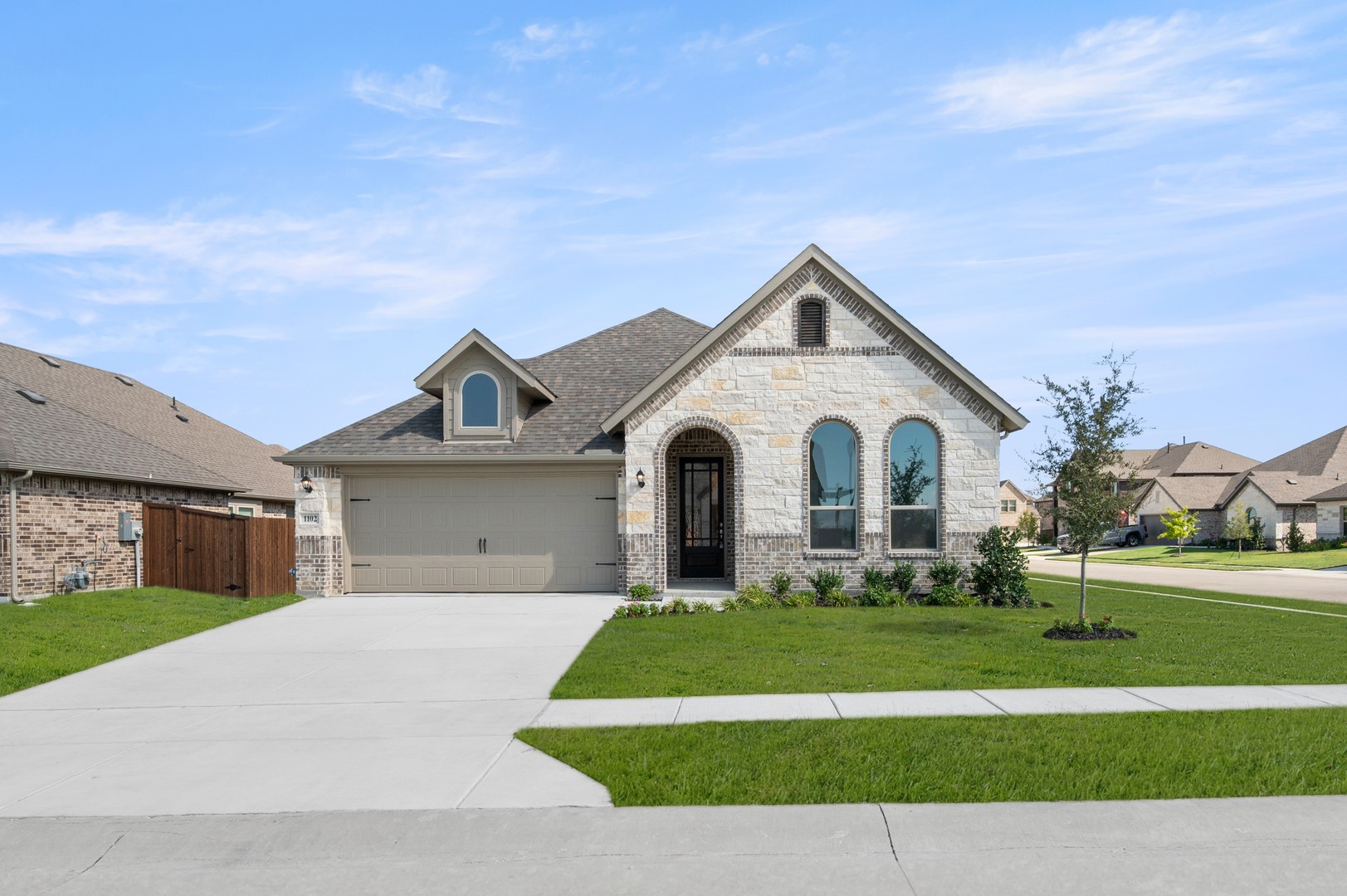1102 Worthington Drive — photo
