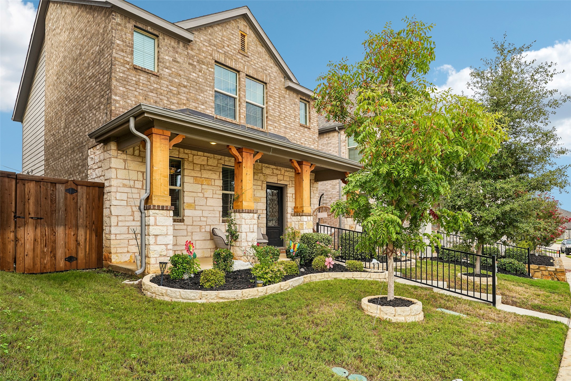 2757 Acadia Drive — photo