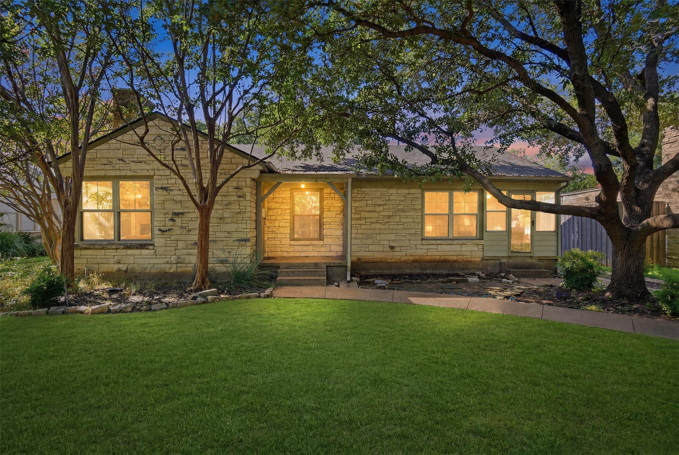 2307 Lawndale Drive — photo
