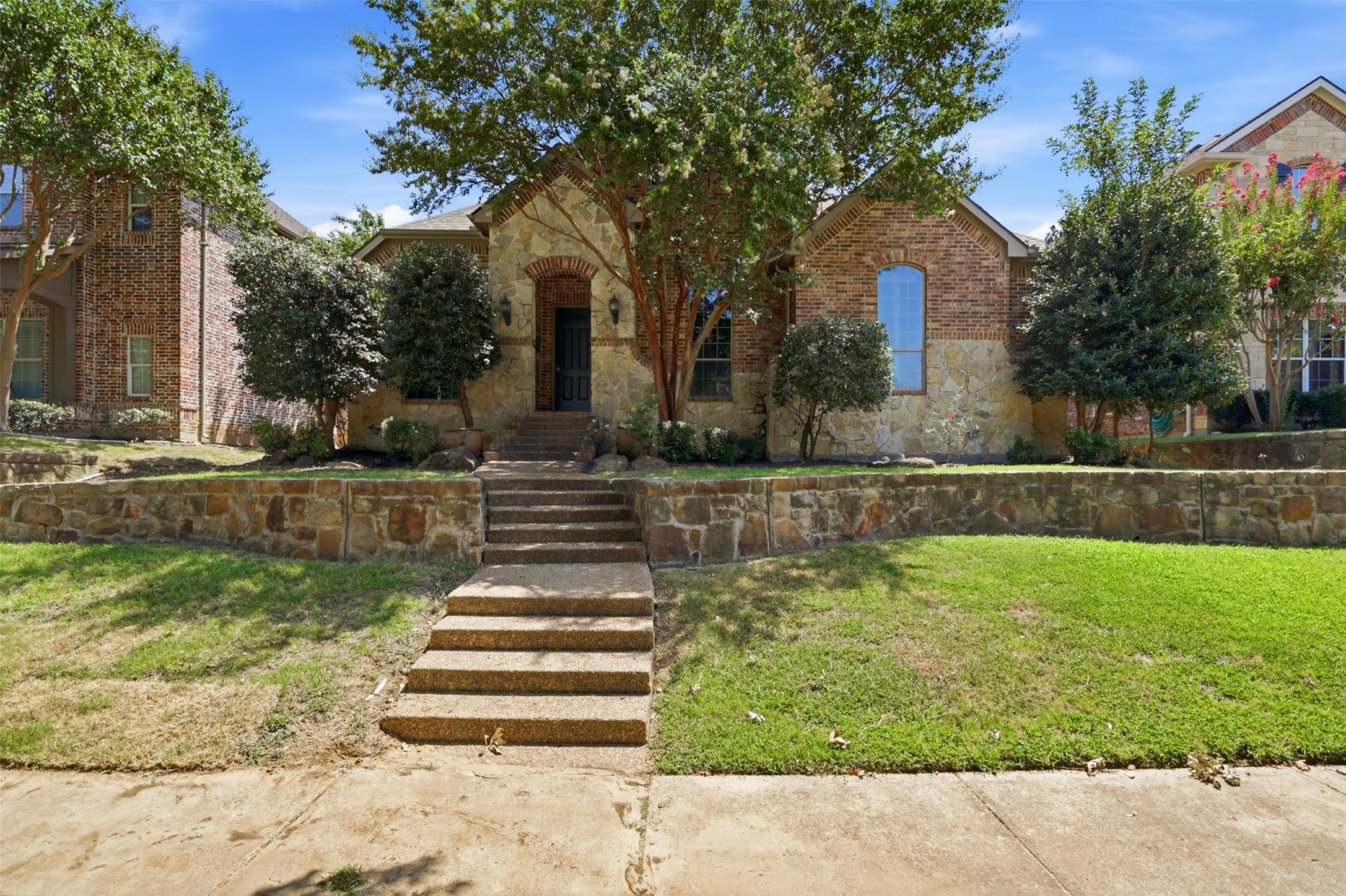 2310 Queen Morgan Lane — photo