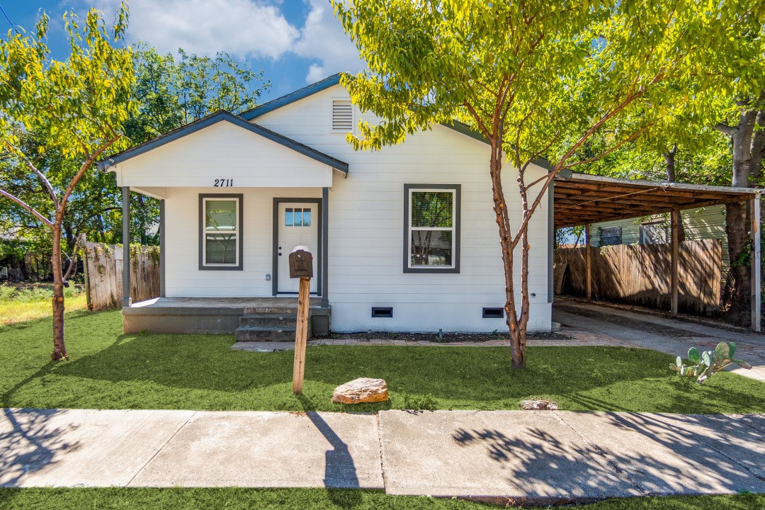2711 Springdale Street — photo