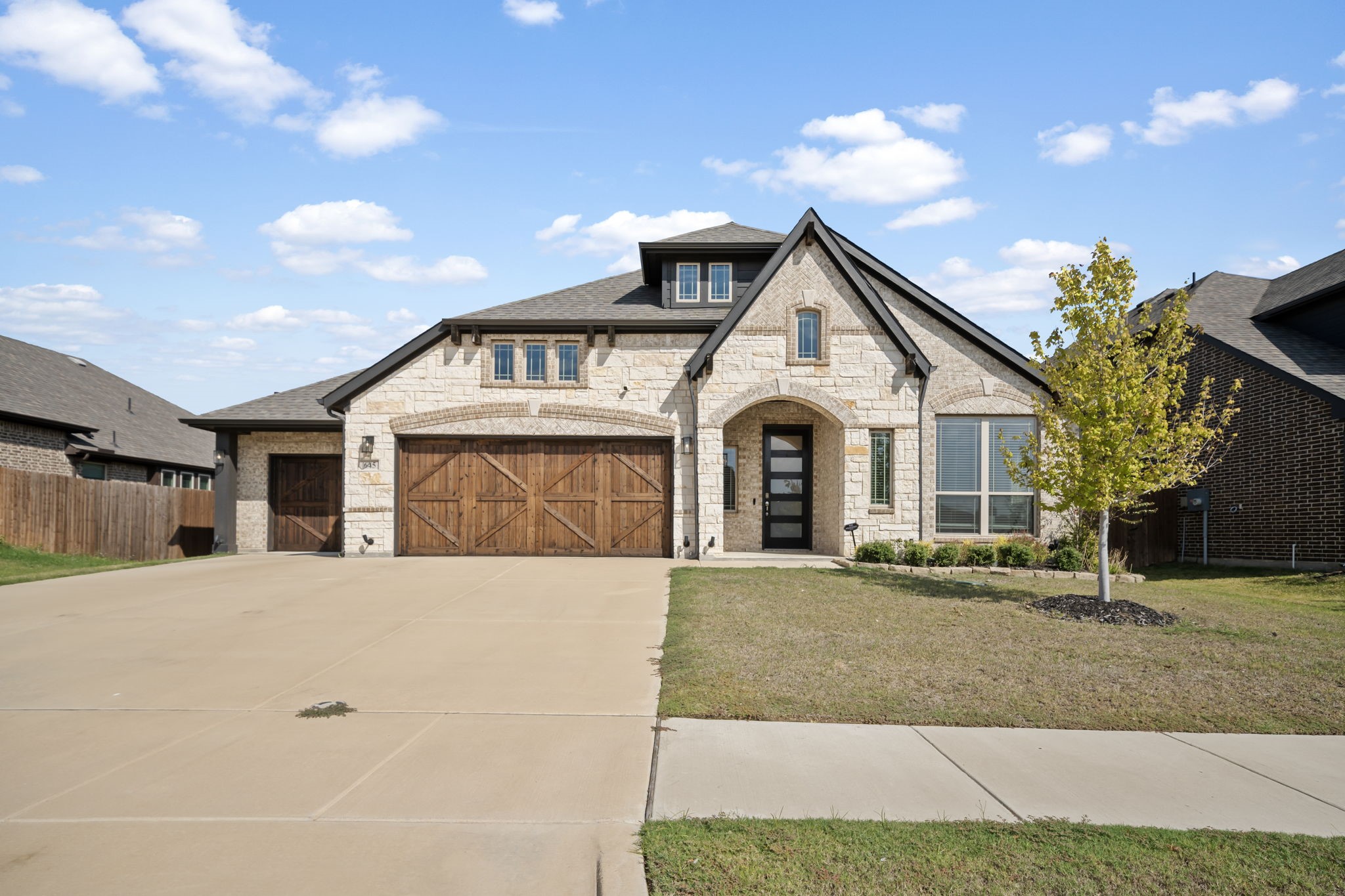645 Winters Drive — photo