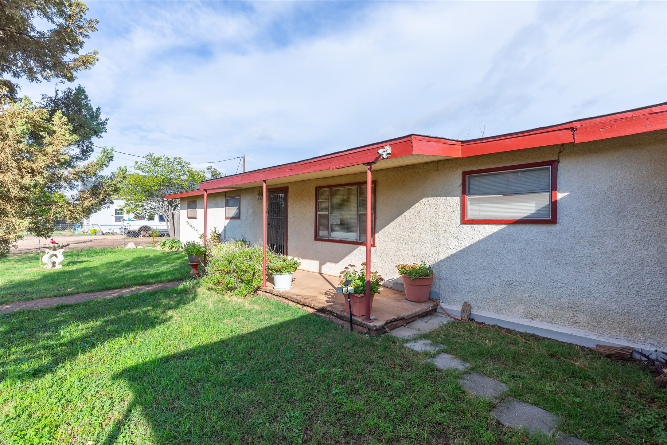 245 Concho Street, Tye, TX 79563 — photo 2