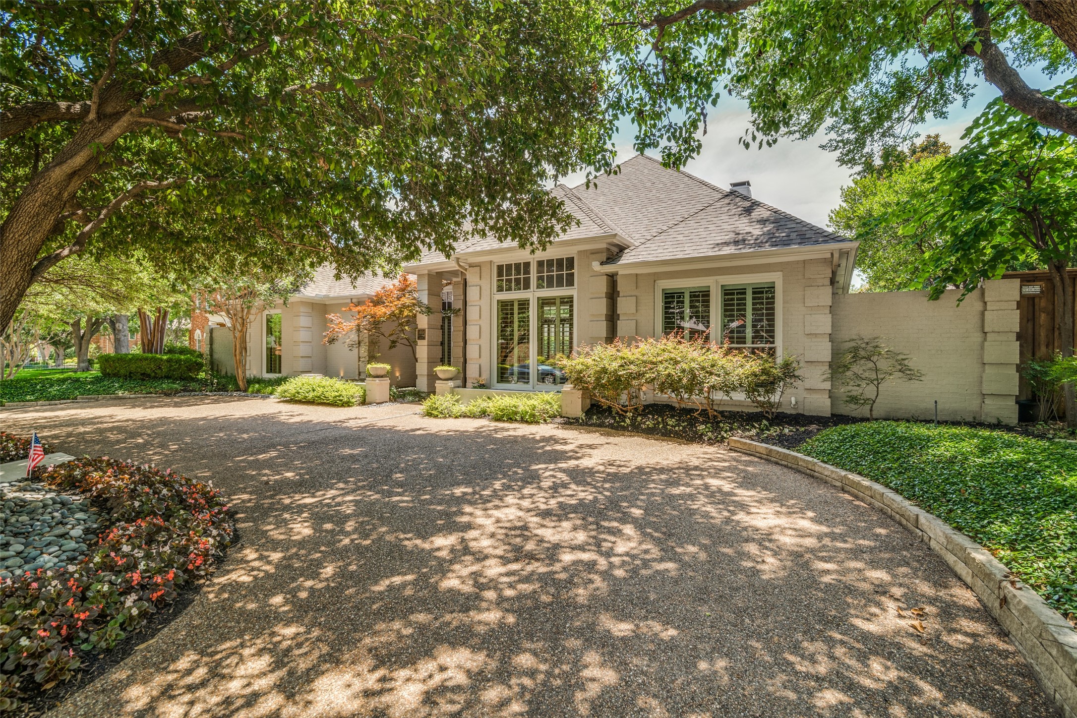 5904 Kensington Drive — photo