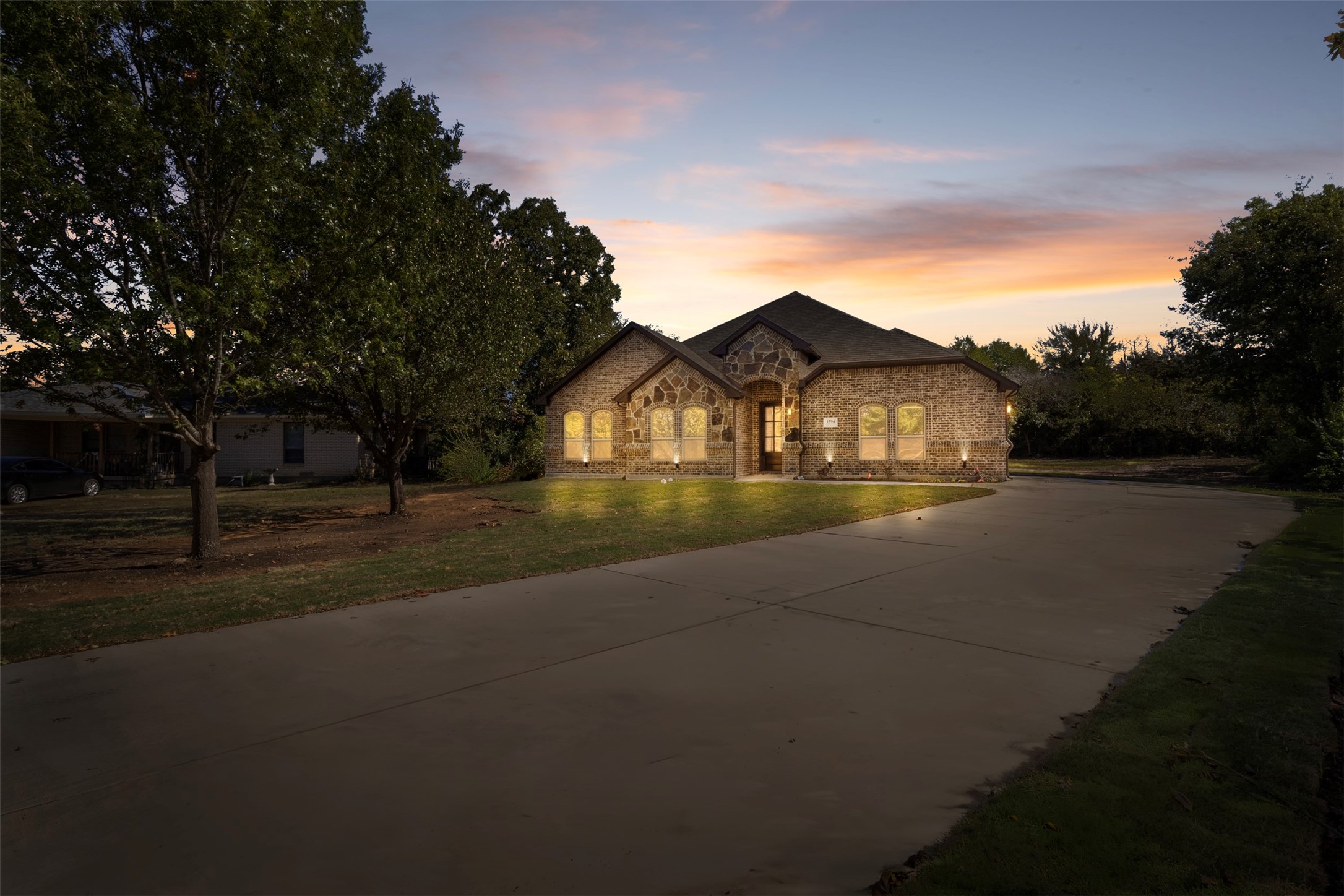1594 E Springcrest Circle — photo